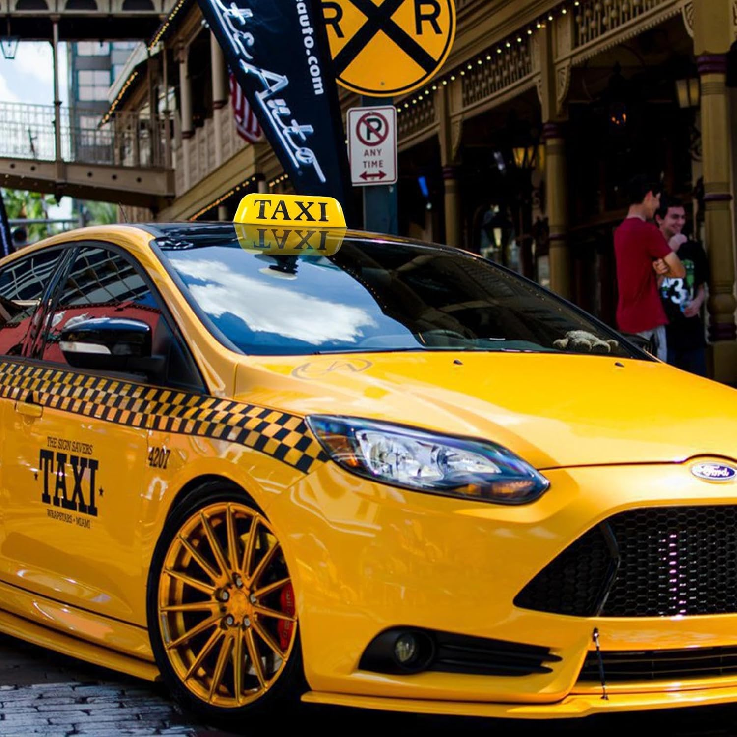 Taxi Magnetic Sign - Taxi Advertising Sign, Taxi Dome Light | Vintage Taxi Roof Sign with LED Lights, High Visibility Car Taxi Roof Lamp Sign, Portable Taxi Light, 12V Car Roof Lamp for Safe Fa