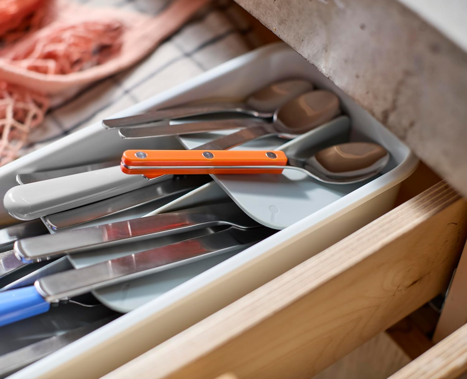 Joseph Joseph Drawerstore Compact Tiered Cutlery Kitchen Drawer Organiser, Dismantles for Easy Cleaning, Recycled Plastic image number 3