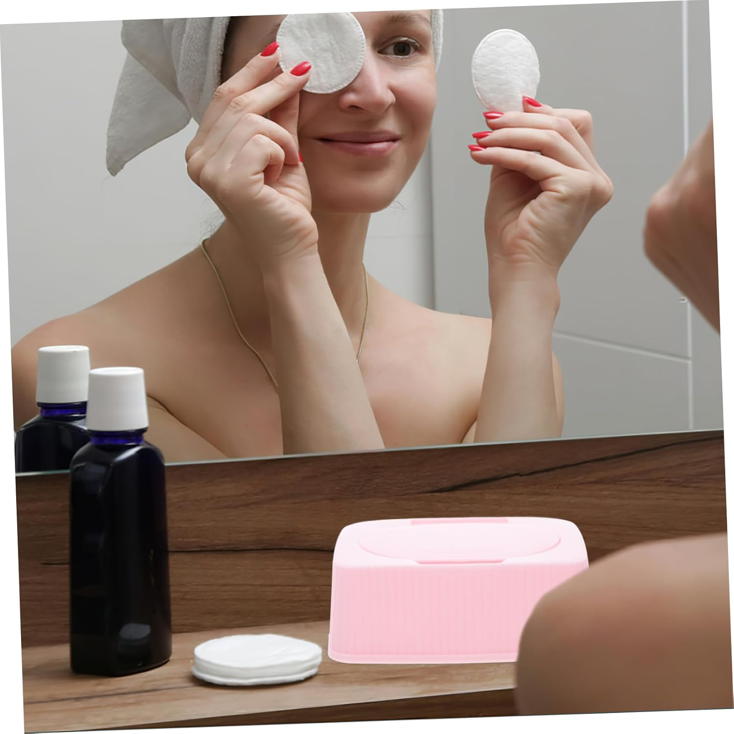 Versatile Tissue Box Holder Refillable Wipes Box Portable Compact Storage image number 6