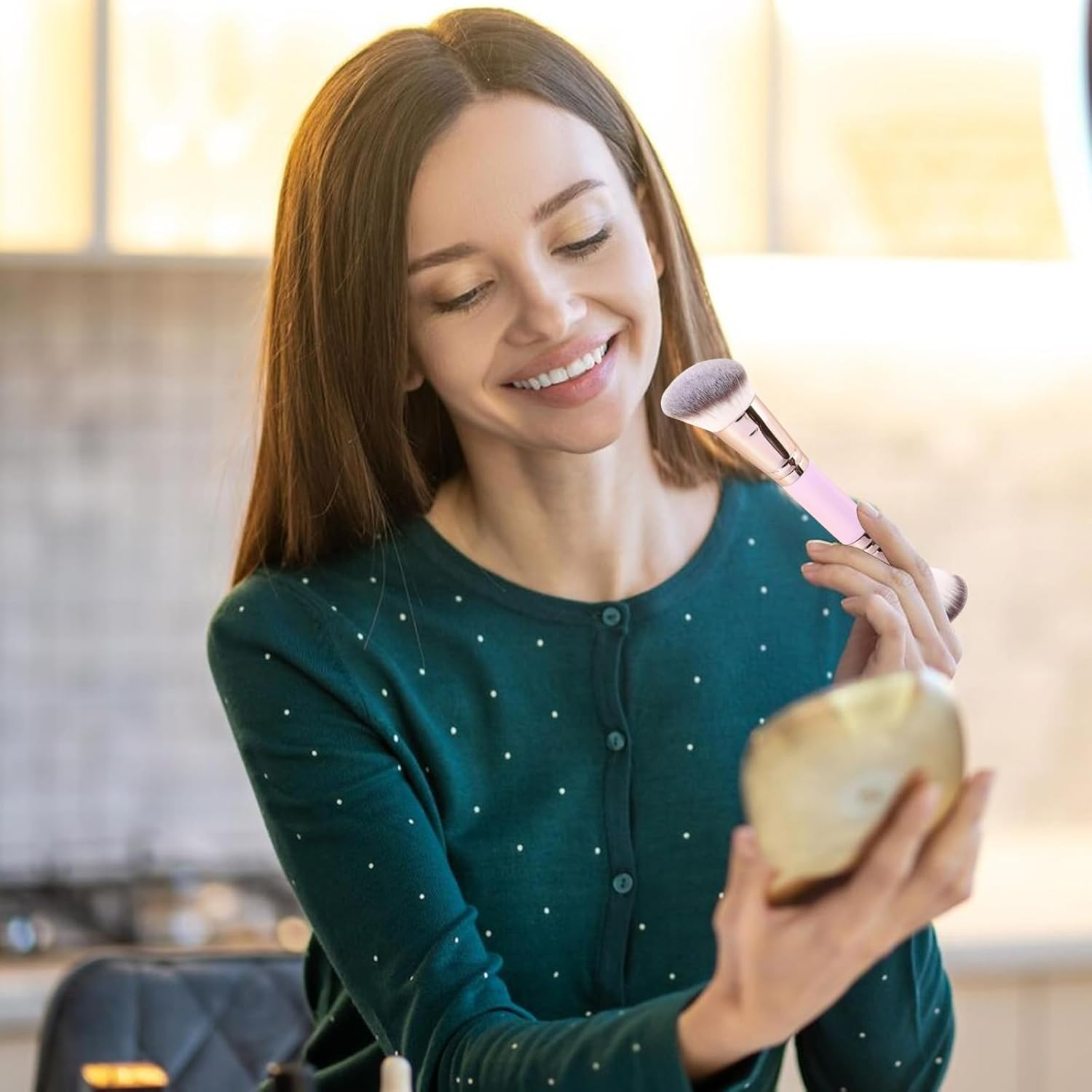 YSHIGUING Professional Double Ended Makeup Brush &ndash; Foundation & Concealer Brush for Liquid, Powder, Blush &ndash; Soft Bristles for Flawless Blending (Pink) image number 1