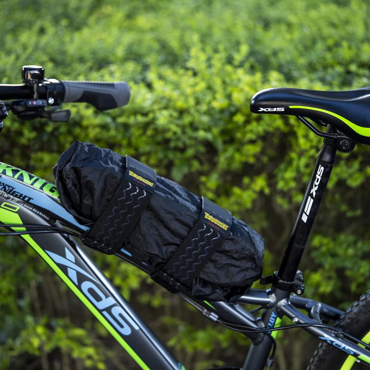 Trilancer Elastic Cinch Straps with Anti-Slip Strips, 61 Cm X 5 Cm(4 Pack) Multipurpose Hook and Loop Bundling Straps for Hose, Cords, Bike, Luggage, Camping, Yoga Mats image number 6