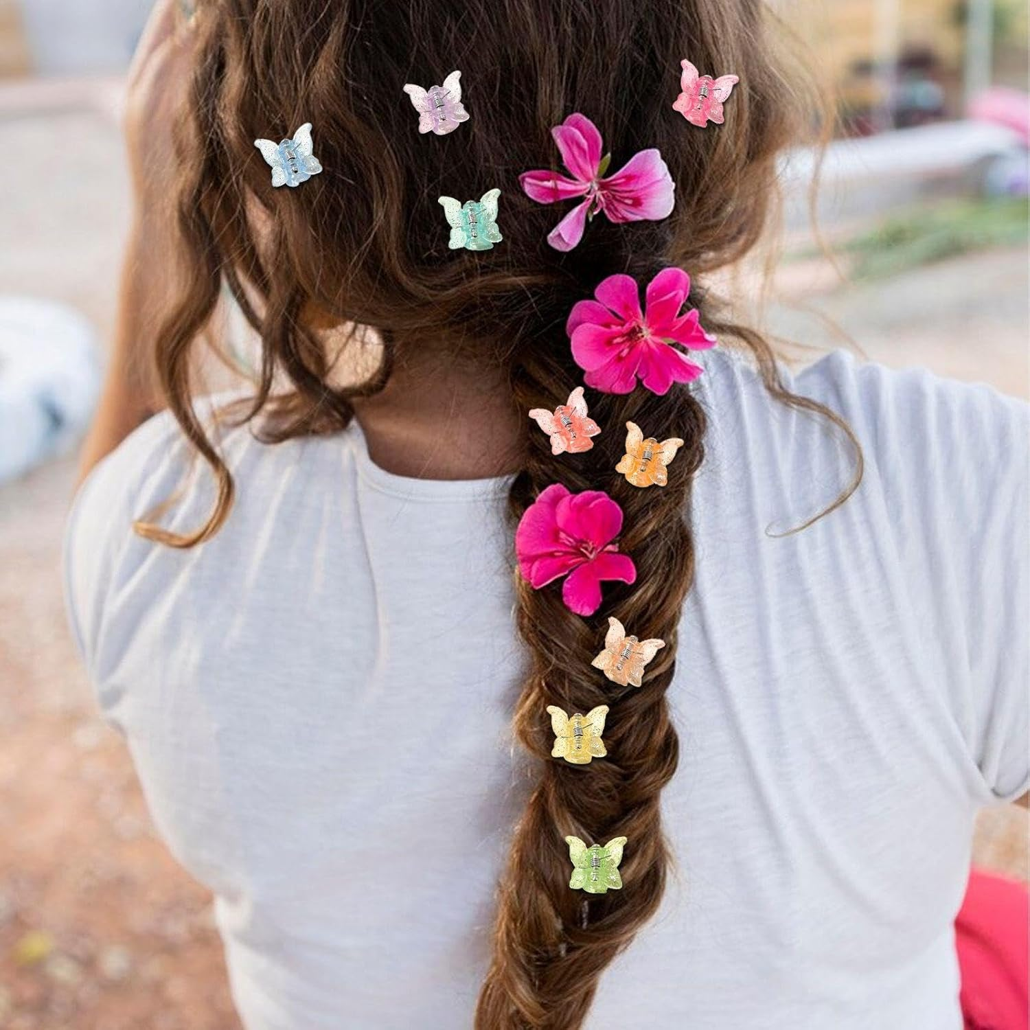 Pack of 50 Plastic Trap Laces Clips, Colourful Mini Hair Clips, Fashionable Hair Accessories for Girls, Reusable, Firm Hairstyle Decoration. image number 3