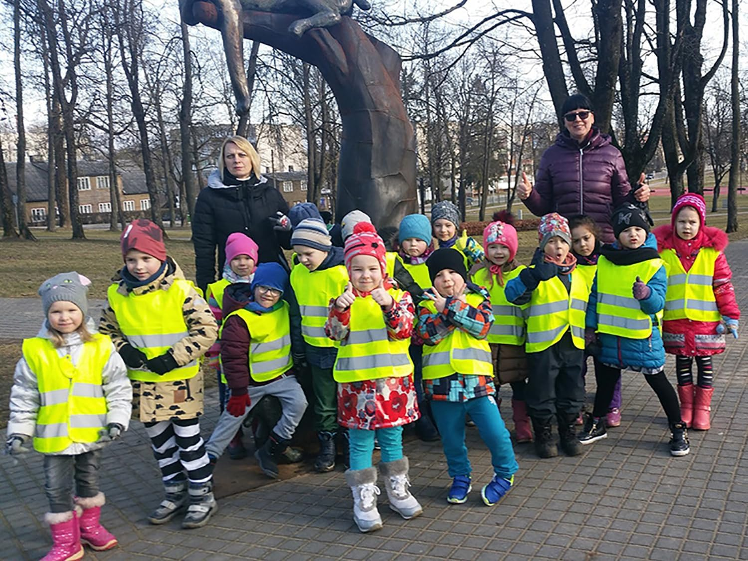 10 Pack Kids Safety Vests with Zipper - Yellow Reflective High Visibility, Hi Vis Silver Strip, Traffic, Cycling, Runner, Surveyor, Volunteer for Aged 4-12 image number 1