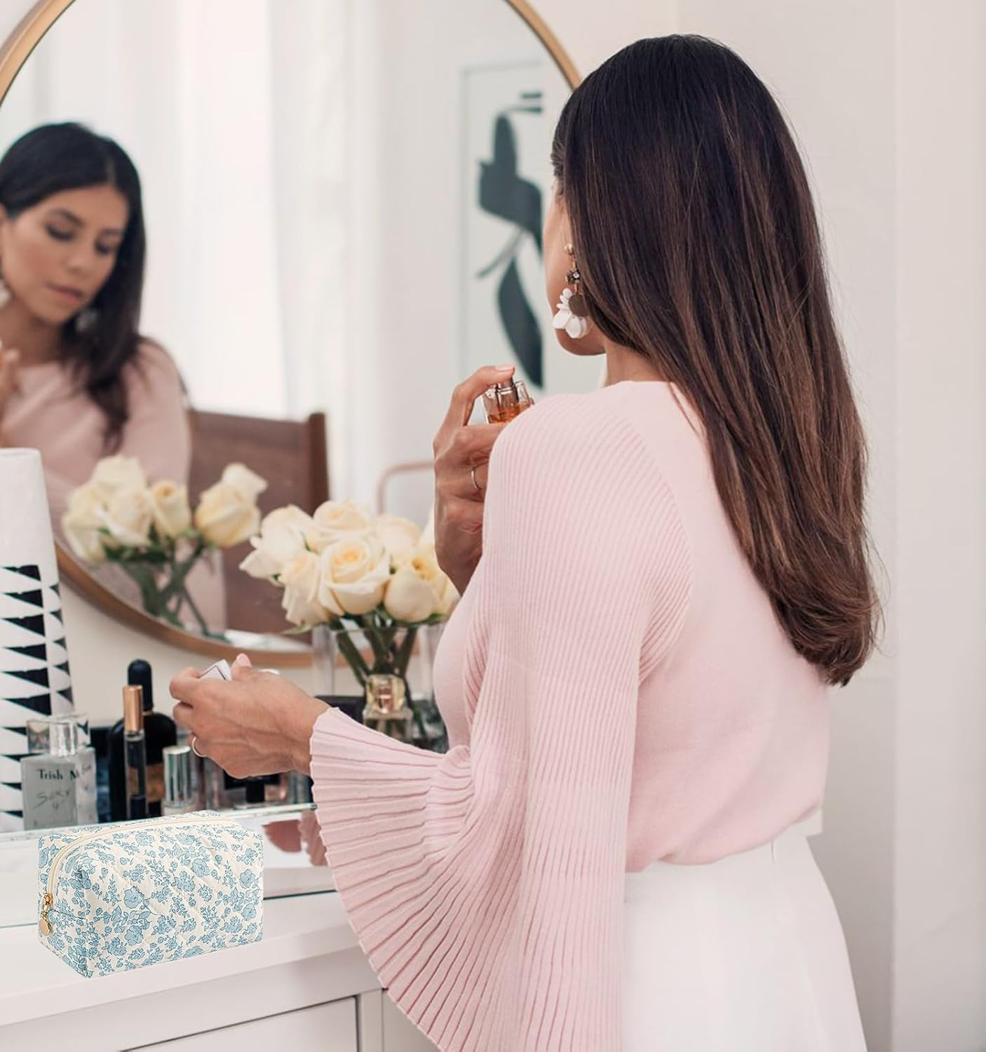 WHHJM Cute Floral Makeup Bag Small Cotton Quilted Cosmetic Bag, Aesthetic Essential Bag Emergency Bag Gift for Women Girls Travel Accessories (Blue Floral) - A2 Pink Floral image number 2