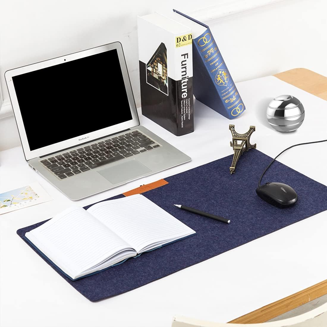 Dblosp Kinetic Desk Toys,Full Body Optical Illusion Fidget Spinner Ball,Gifts for Men,Women,Kids 1.5" Size (Silver)