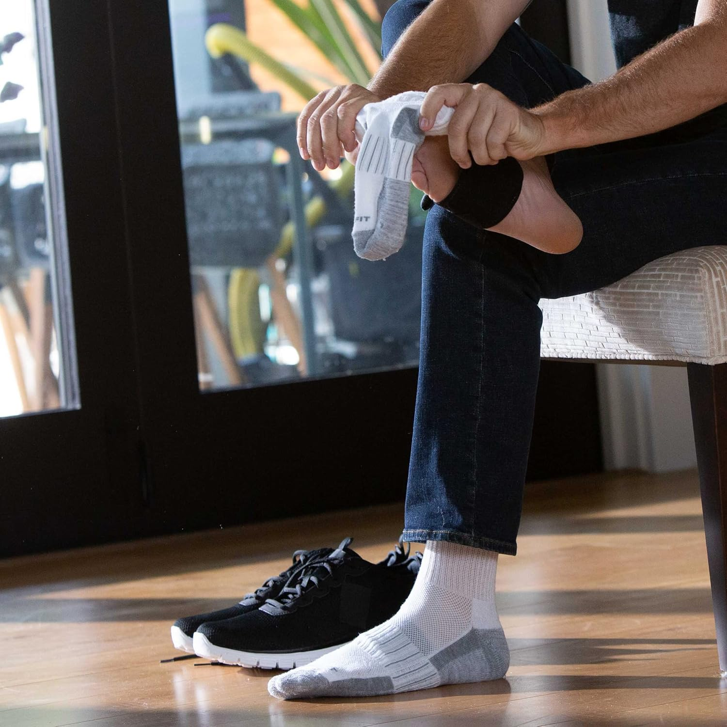 Copper Fit CFACBP Health Unisex Arch Relief plus with Built-In Orthotic Support, Black image number 4