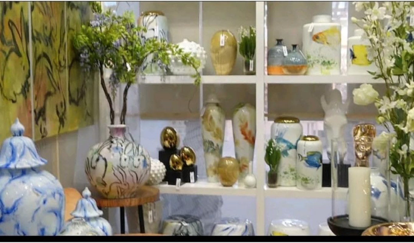 Trojan Homeware Large Container: Hand Painted Gold Fish