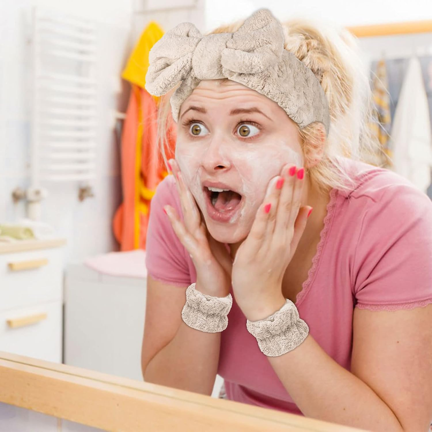 BESARME 3 Pieces Face Wash Headband and Wristband Set Soft Spa Headband and Wrist Towels for Women Makeup Skincare Headbands Wrist Bands for Washing Face(Light Coffee) - Light Coffee image number 4