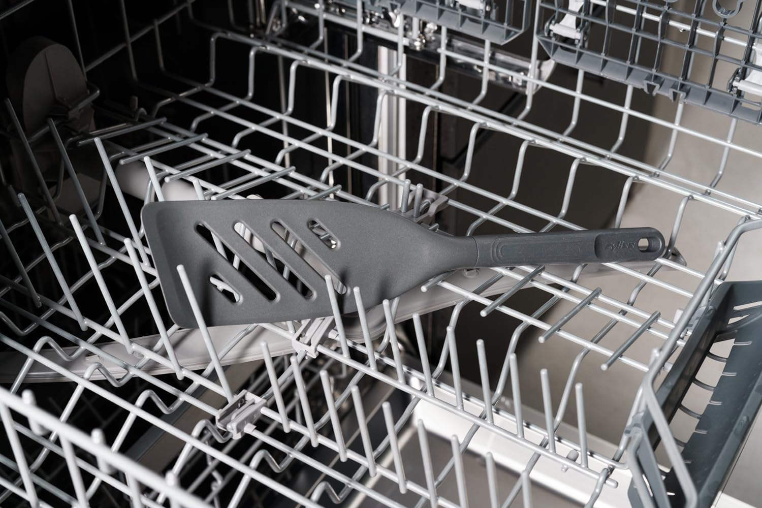 Zyliss Fish Spatula, Sustainable Wheatstraw/Silicone, Fish Turner, Slotted Head, Dishwasher Safe, Non Stick and Heat Resistant Cooking Utensils, Beluga Grey, 32.5Cm X 7Cm image number 4