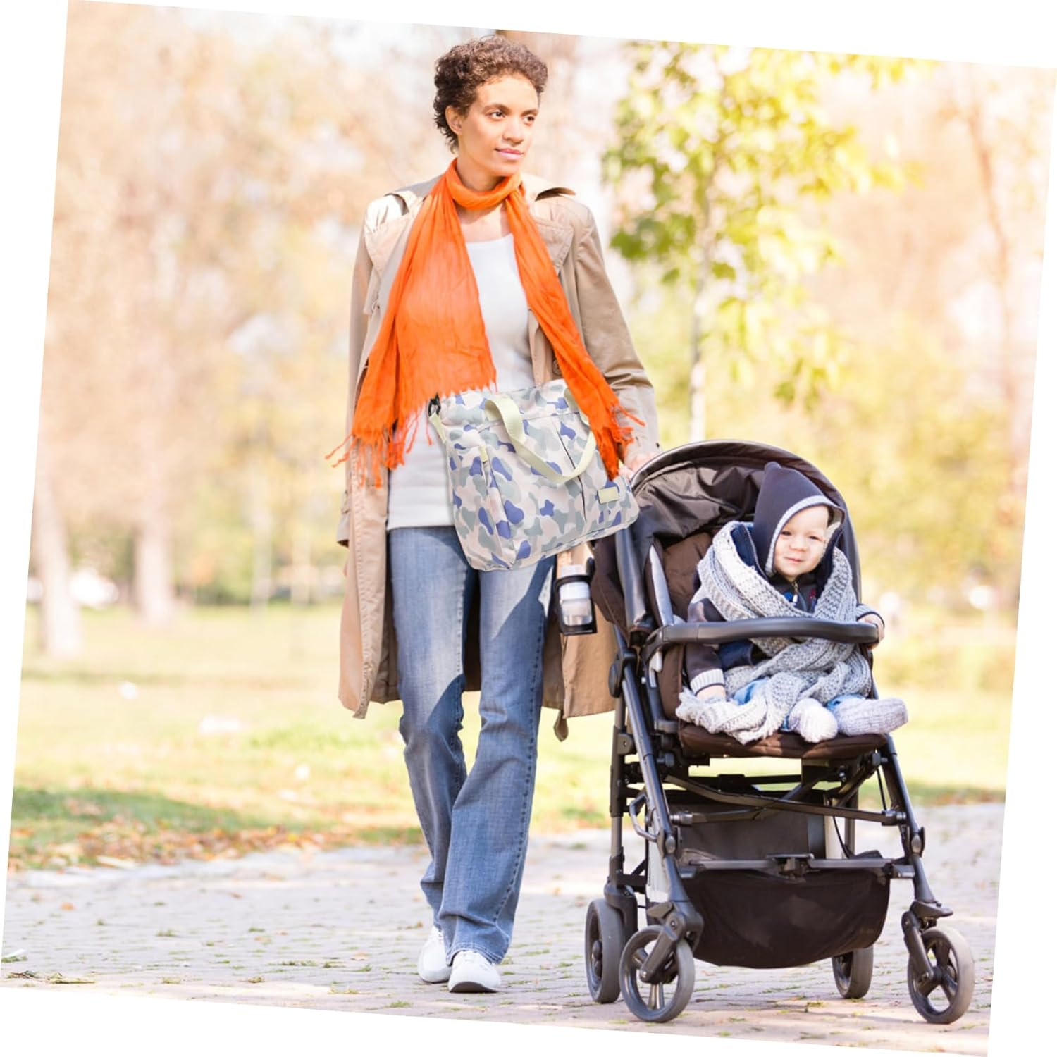 Nylon Mom Handbag Multifunctional Diaper Travel Tote Bag with Wide Opening Ergonomic Straps for Care And image number 5