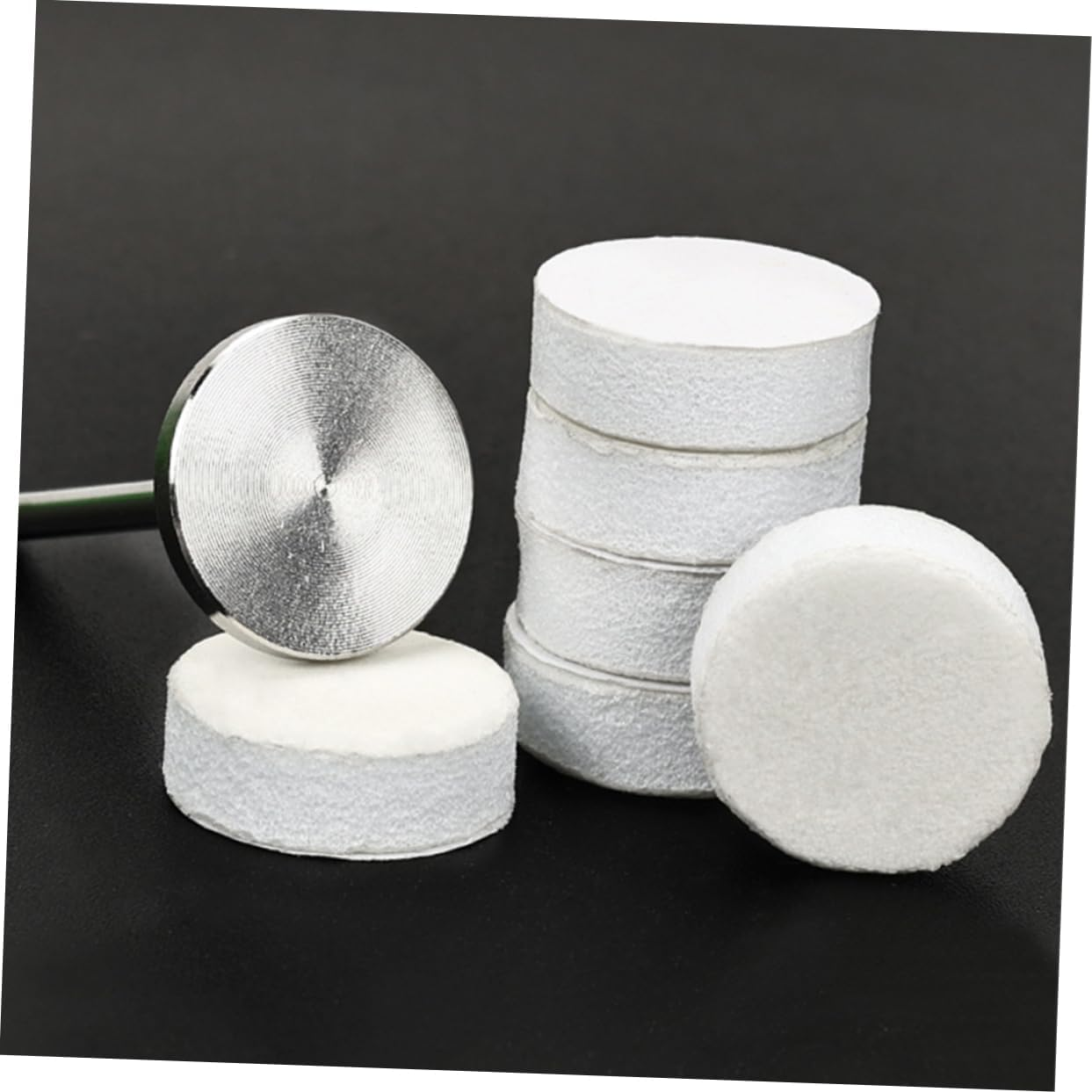 FOYTOKI 50Pcs Sanding Discs for Nail Art Grinding Dead Skin Removal Easy Install image number 5