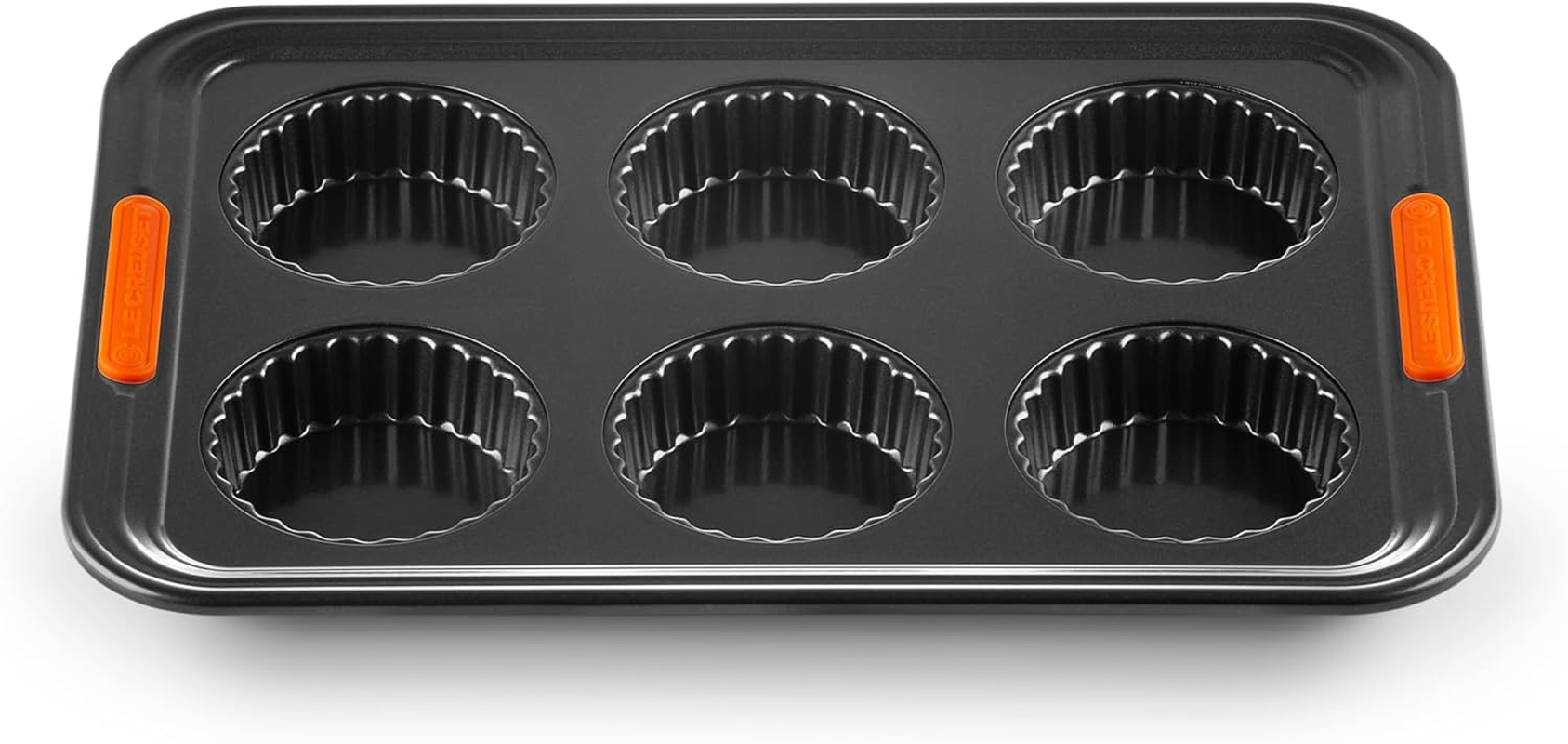 Le Creuset Non Stick Bakeware 6 Cup Fluted Tart Tin Tray image number 6
