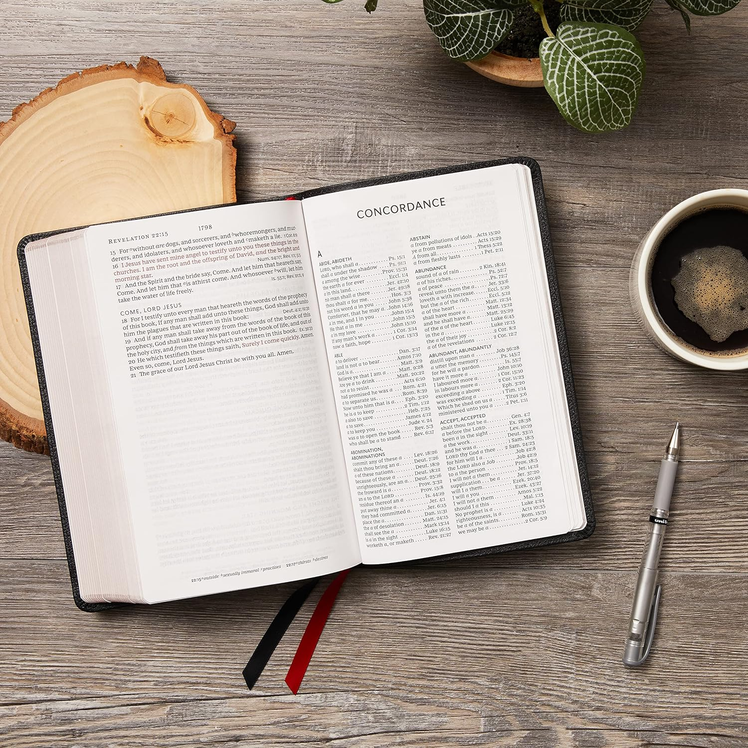 KJV, Personal Size, Large Print, Single-Column, Reference Bible, Genuine Leather, Red Letter, Thumb Indexed, Comfort Print: Holy Bible, King James Version [Black] image number 6