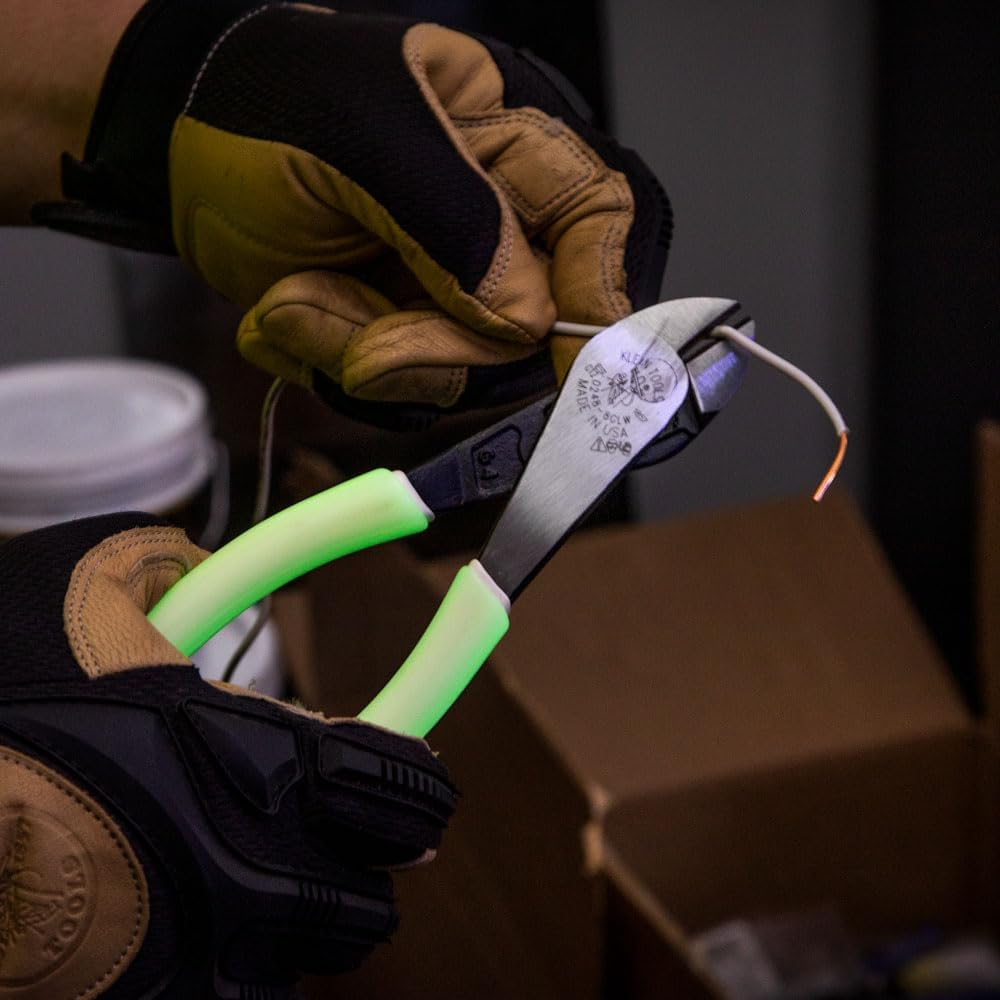 Klein Tools 8" Diagonal Cutting Pliers Angled, Hi-Viz, Glow in the Dark Grips to Easily Locate Your Tool in Dark or Low Lit Areas, D2488GLW image number 2