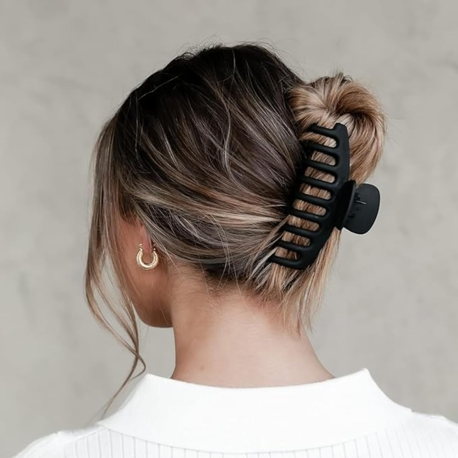 Kalione 2PCS Matte Large Claw Clips for Thick Hair,Large Size Hairs Clip for Women,Fashion Hairs Barrettes for Women, Strong Hold Hair Accessories,Claw Clips for Everyday Hold and Comfortable Wear image number 2