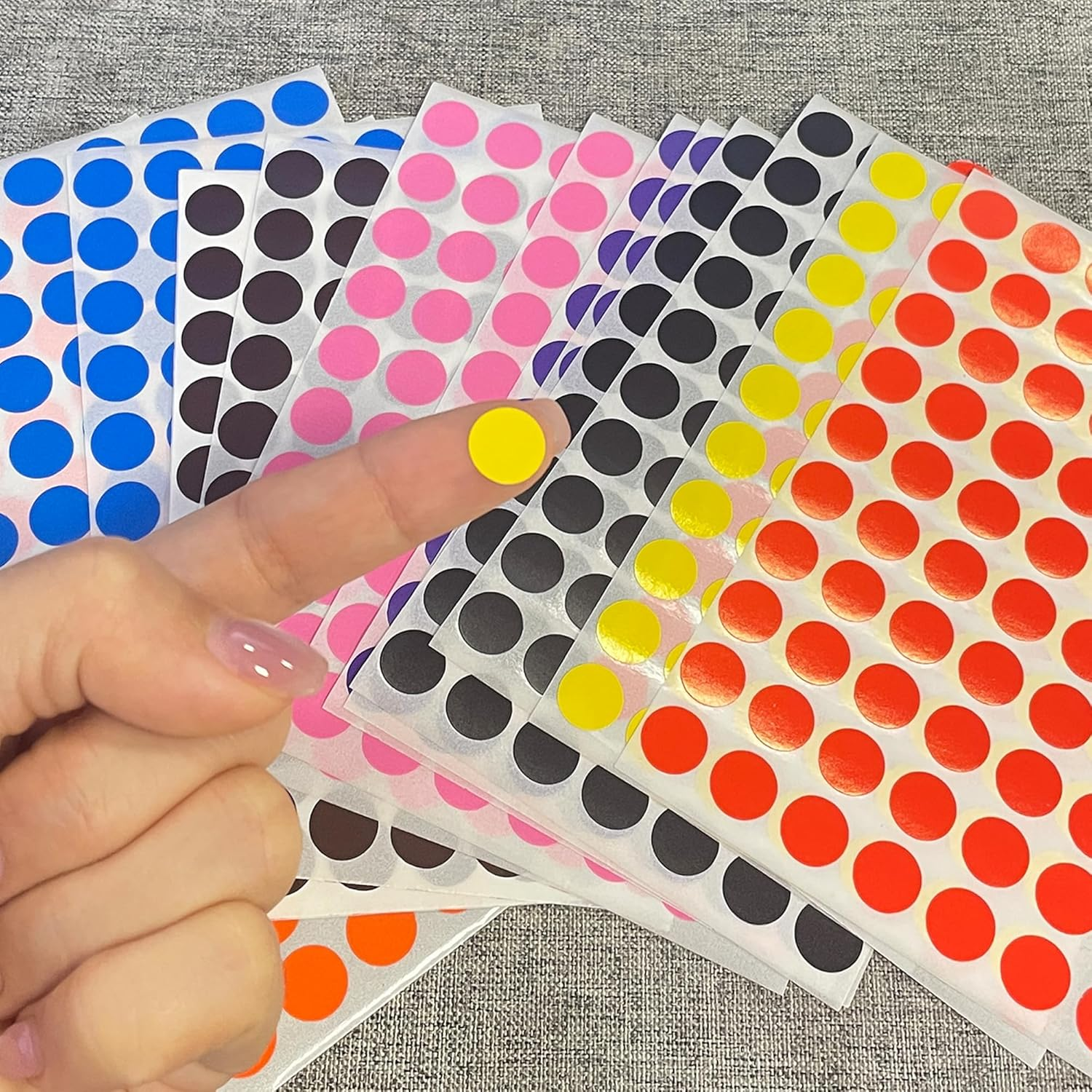 Hybsk 1400Pcs Dot Stickers 10Mm Colour Sticker 20 Sheets Assorted Colour round Coding Circle Stickers Dots for Envelopes Paper Scrapbook (10 Colors) - Black image number 5