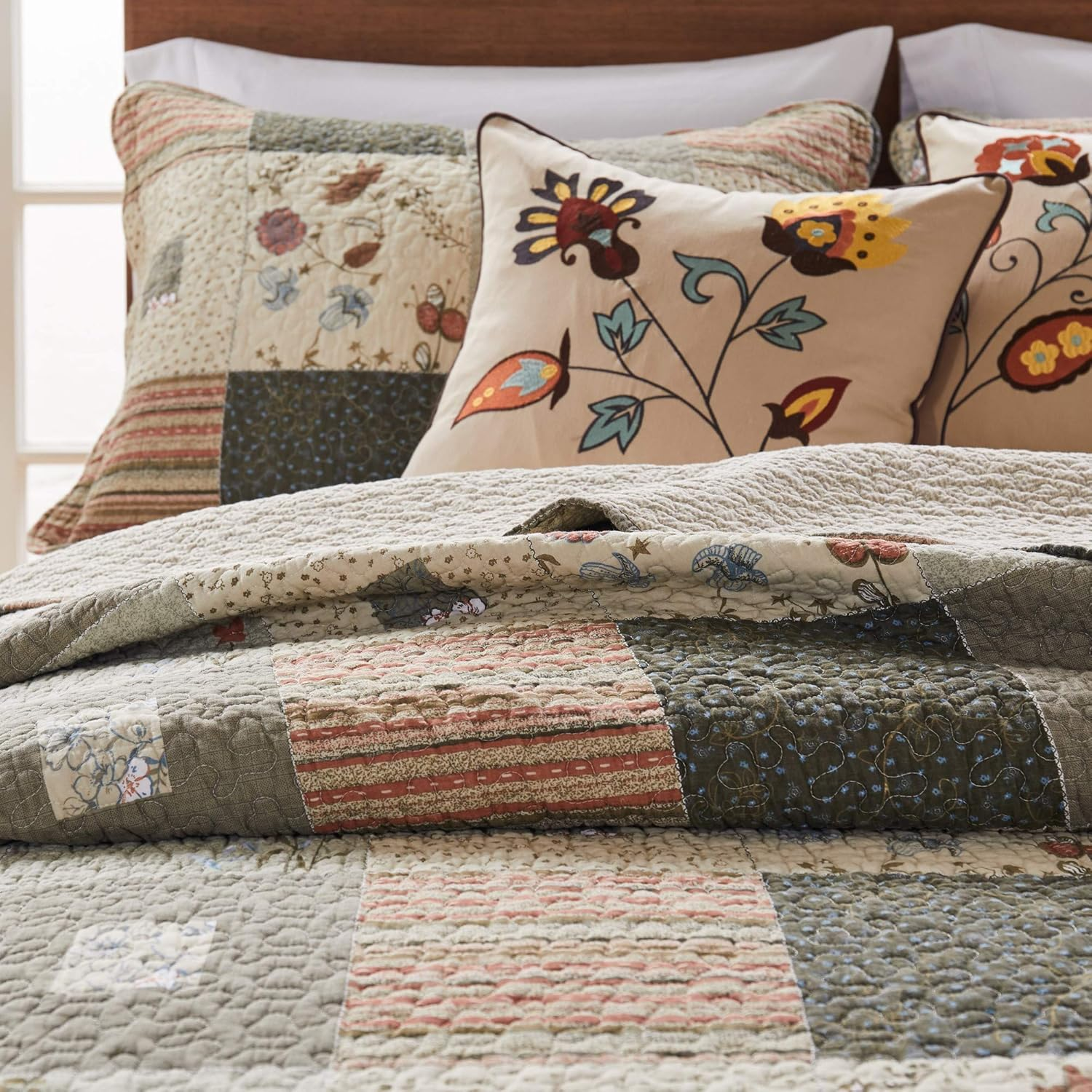 Greenland Home GL-1010GBSK Greenland Home 5 Piece Sedona Bonus Quilt Set, Multicolor, King image number 5