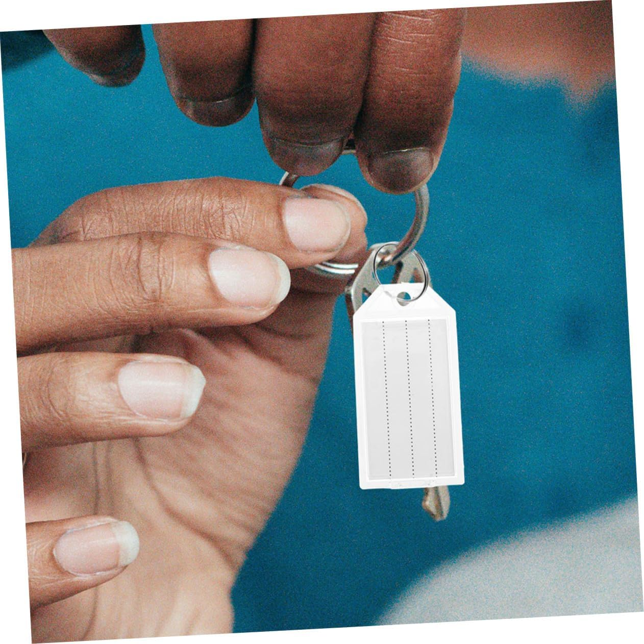 Gadpiparty 50Pcs Blank Luggage Tag Keychain Plastic Travel Baggage Check Key Tags for Suitcase Identification Suitcase Label image number 1