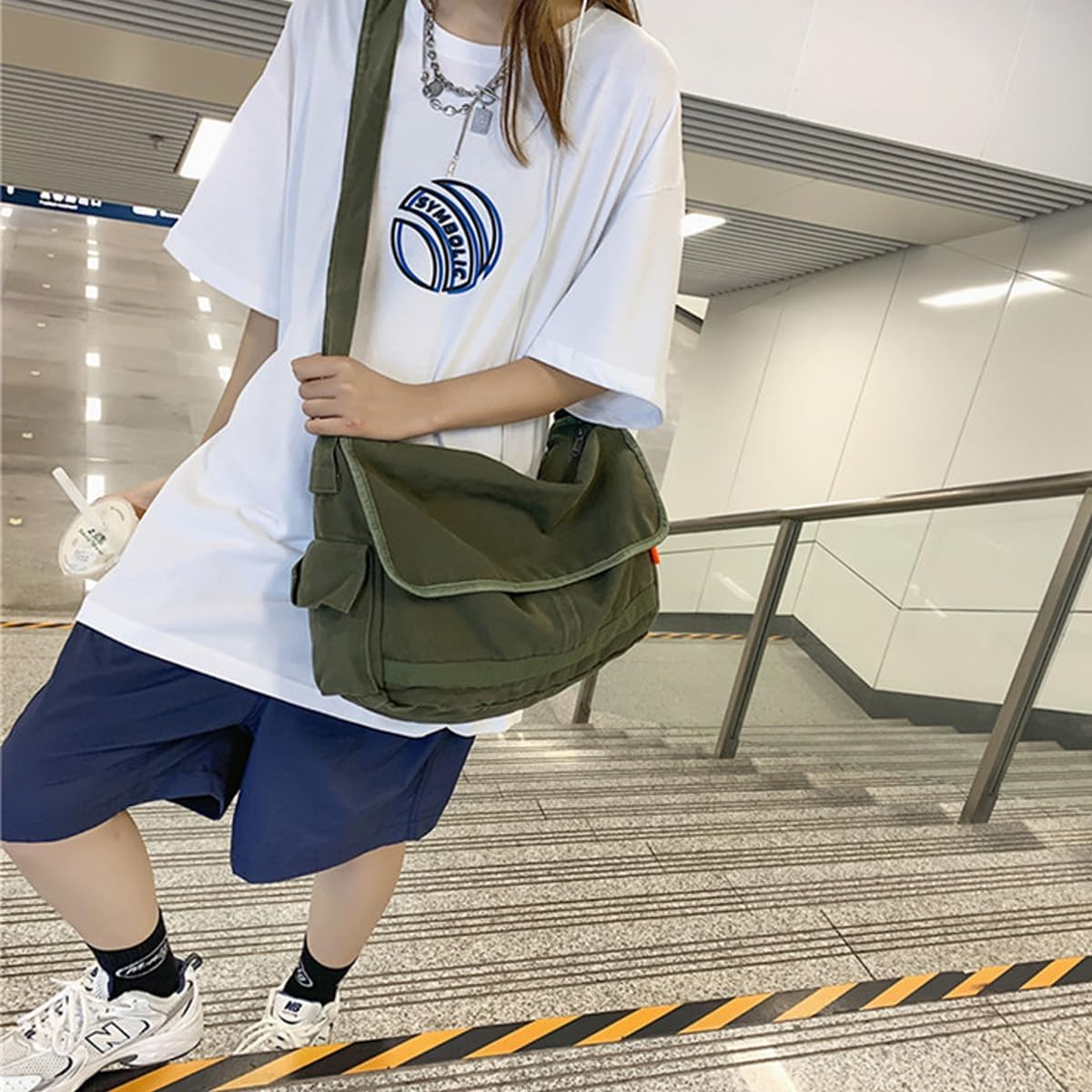 AIMALL Canvas Messenger Bag for Men and Women, 14.9 X 10.23 X 4.72 Inches, Durable Crossbody Shoulder Bag with Adjustable Strap and Multiple Compartments, Green image number 1