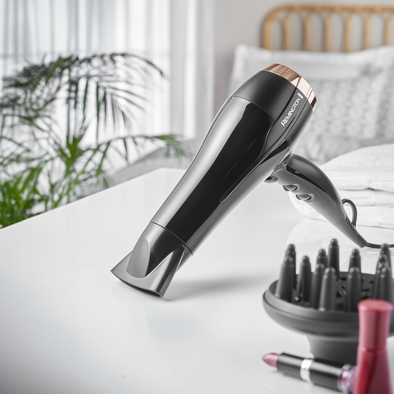 Remington Styling Pro 2150 Hair Dryer, D5950XAU, 2150W (AU Plug), Shiny Salon Finish, Ceramic Ionic Technology with Tourmaline for Less Frizz, Includes Concentrator & Diffuser, Black & Rose Gold image number 4