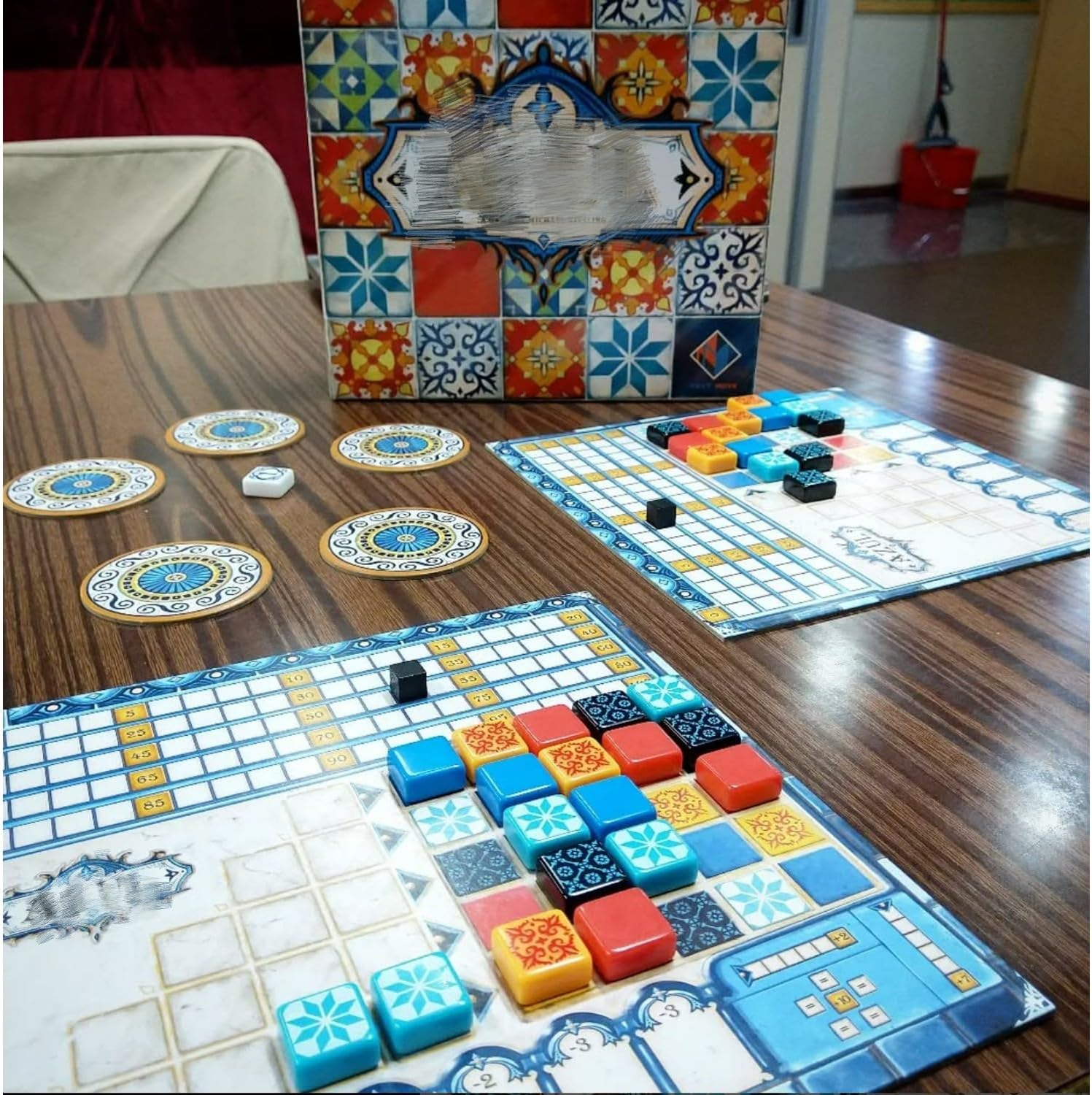 Azul Board Game - Strategic Mosaic Tile Placement Game for Family Fun, Adults & Kids, 2-4 Players, 30-45 Min Playtime, Colourful Pattern Puzzle Game