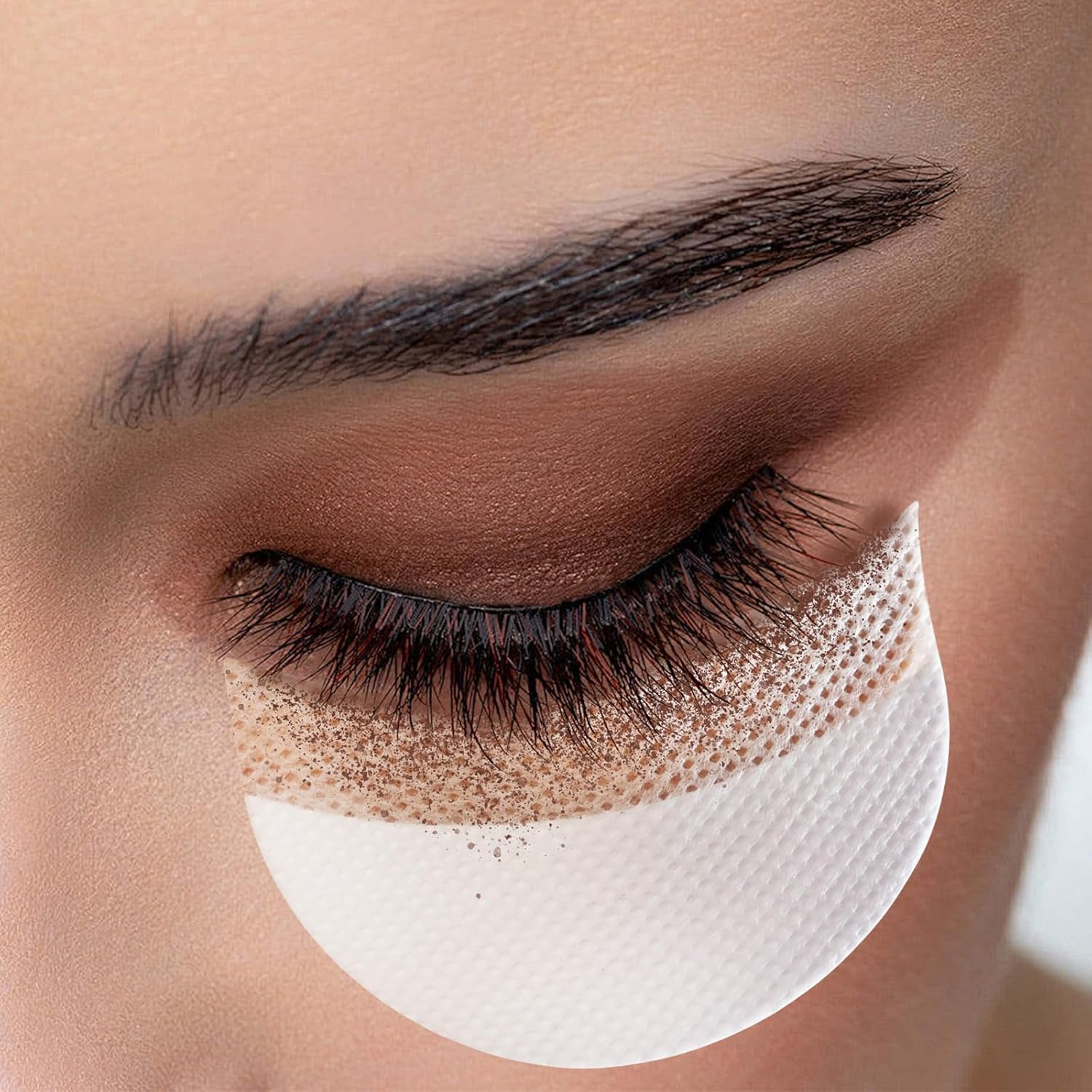 100 Pcs Eyeshadow Shields Pad Lint Free Eye Shadow Stencils Pads Professional under Patches Prevent Makeup Residue for Eyelash Extensions Eyeliner Tinting Lip