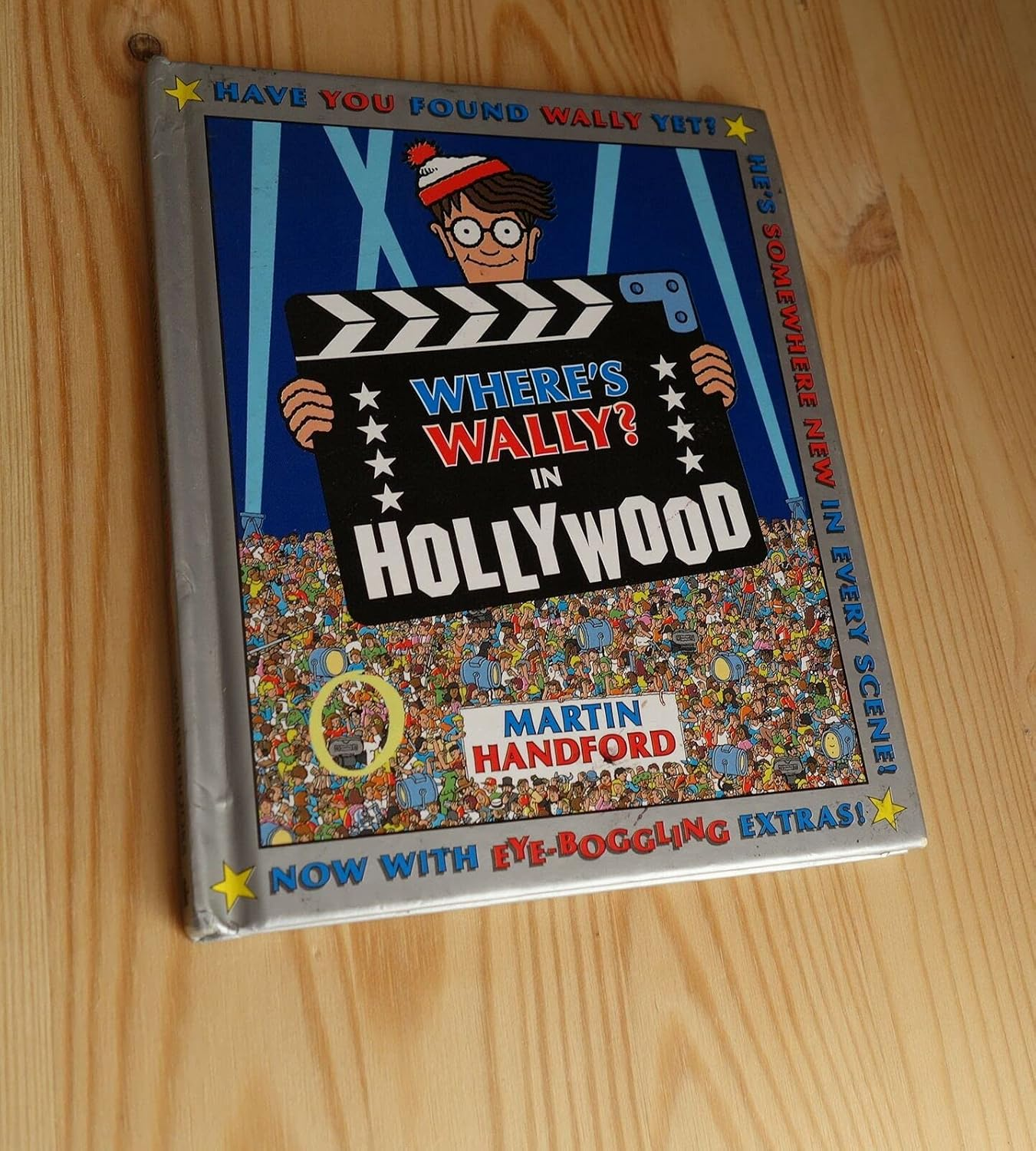 Where'S Wally? in Hollywood Where'S Wally Series : Book 4: from the Original Search-And-Find Series &ndash; an Epic Movie and Film Puzzle Book with King ... ... and Robin Hood, Perfect Present for All Ages