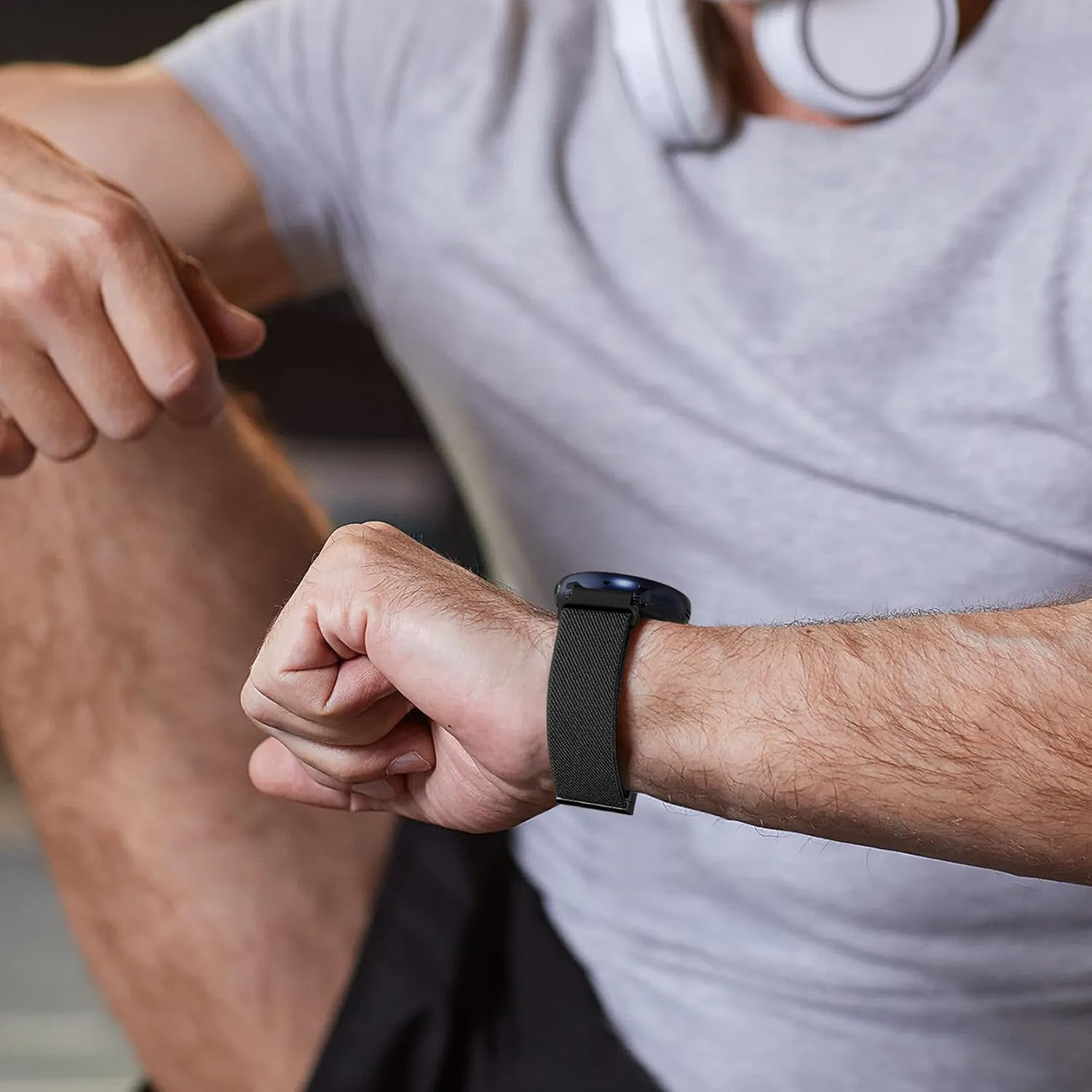 Everact 22Mm Nylon Magnetic Watch Band Compatible with Garmin Venu 3 45Mm/Venu 2/Vivoactive 4/Forerunner 265/255/255 Music,Loop Magnetic Easy Buckle Adjustable Elastic Strap Replacement for Women Men image number 2