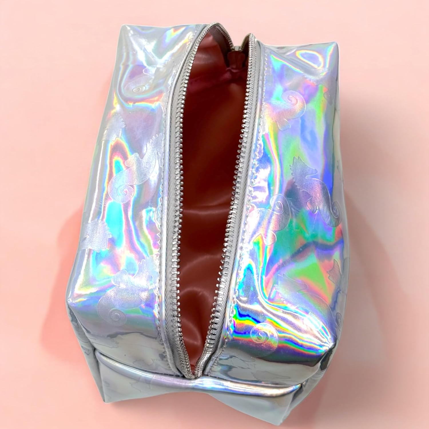 MIJOMA Beauty Bag - Holographic Seahorse Print 100% Polyester Wipe Clean Makeup Bag 17X11X10Cm, Silver, 17 Cm Breite, 11 Cm H&ouml;he, 10 Cm Tiefe, Modern image number 4