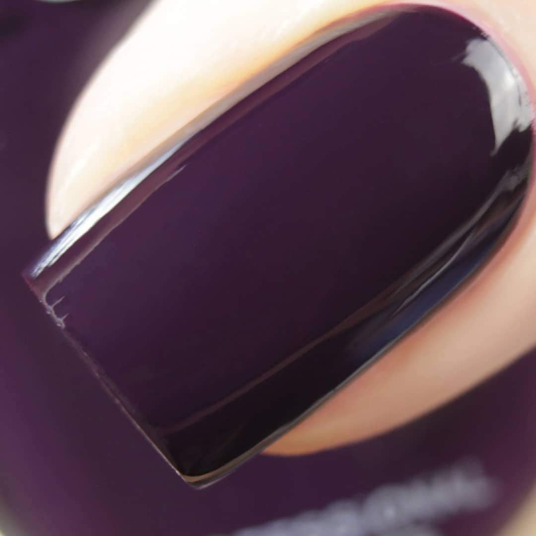 Vishine Gel Nail Polish15Ml Soak off UV LED Nail Gel Polish Nail Art Starter Manicure Salon DIY at Home - Deep Berry Purple 0.5 OZ