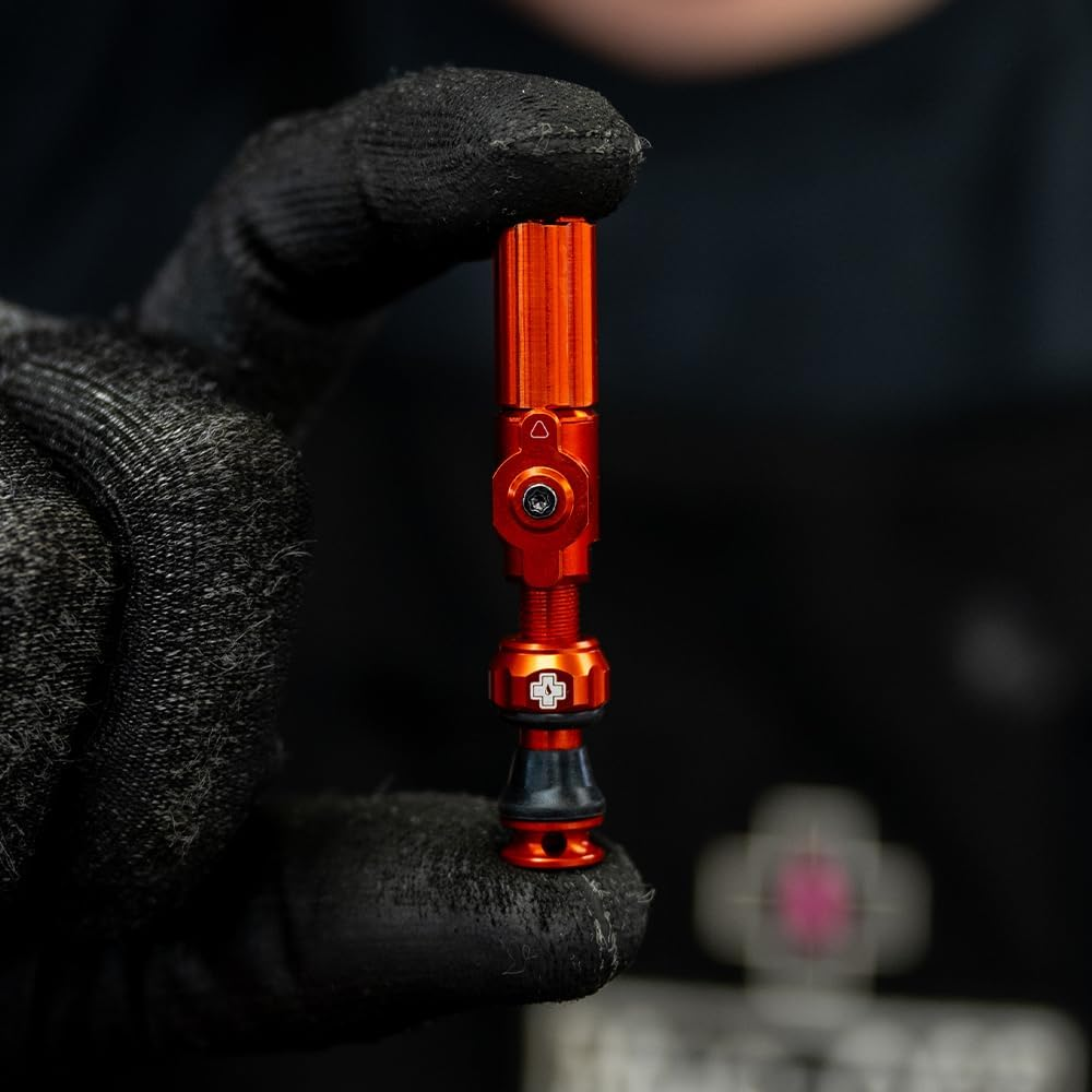 Muc-Off Big Bore Hybrid Tubeless Valves, Red 45Mm - Precision Engineered Dust Caps for Bikes with Revolutionary Airflow Technology - Schrader Valve Caps for Tubeless Mtb/Road/Gravel Bikes image number 2