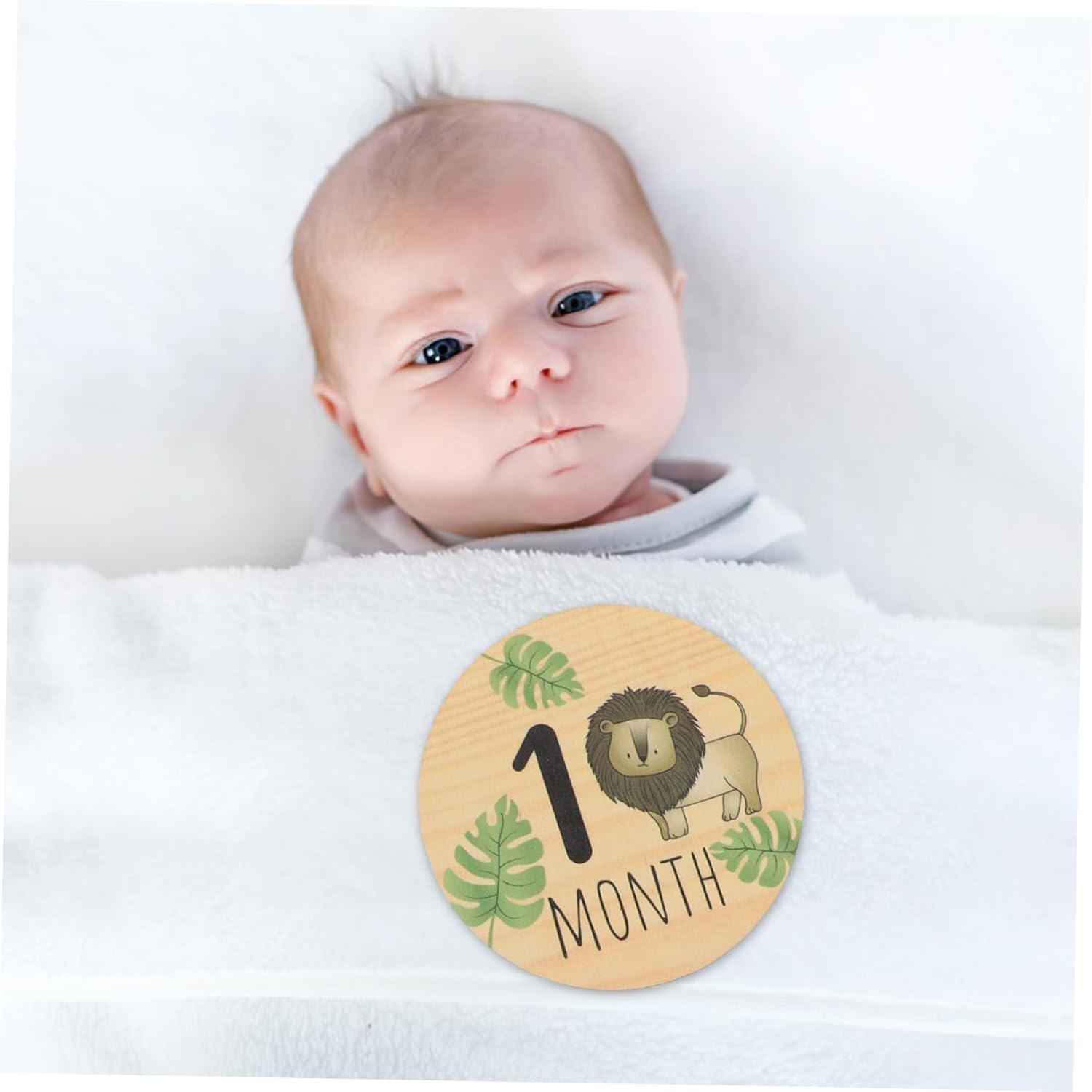 DECHOUS 7Pcs Monthly Milestone Cards Wooden Photo Props with Cartoon Animal Design Double Sided Birth Announcement Signs Lightweight for Newborn Photography and Shower Gifts image number 3