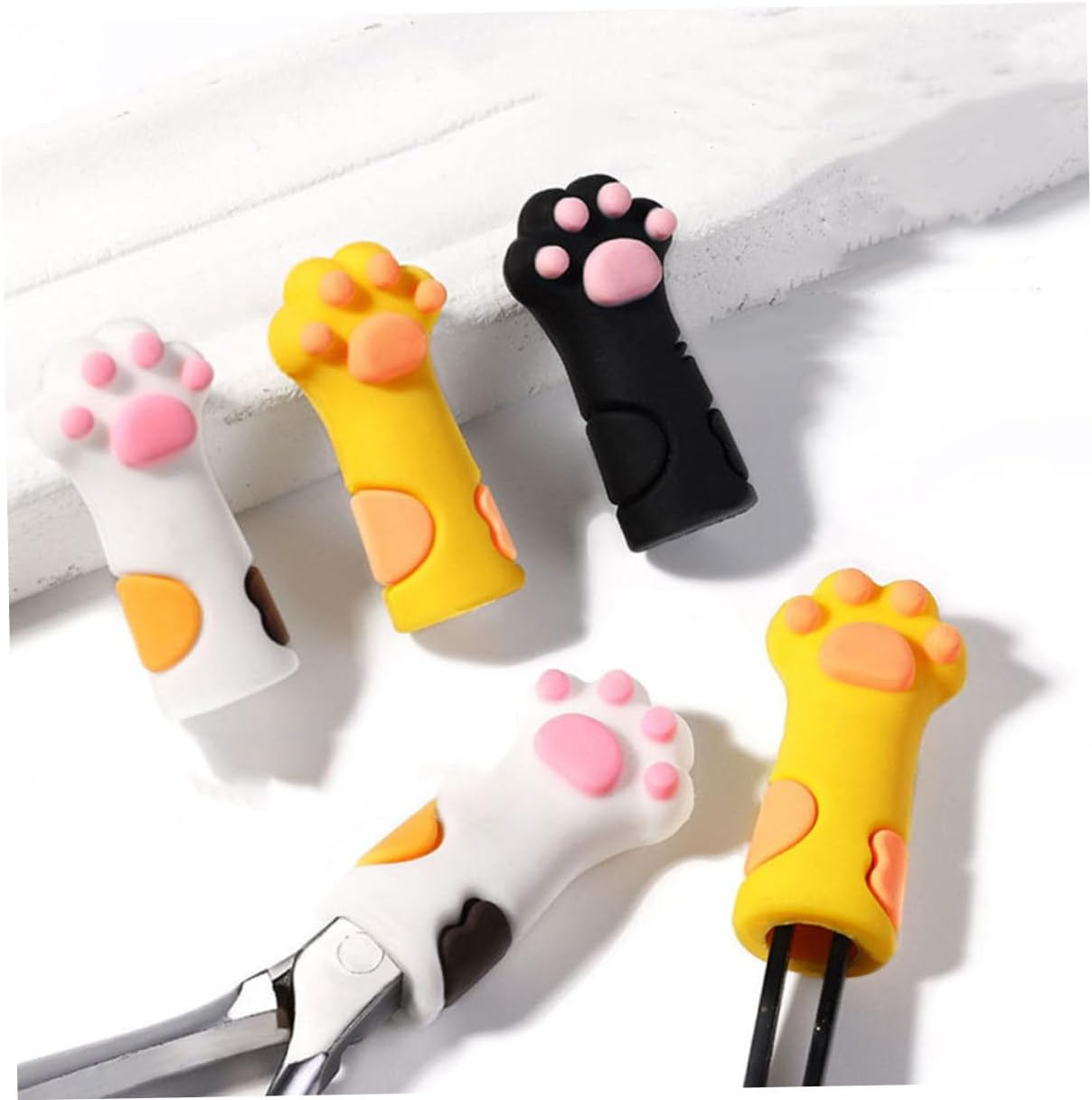 Beaupretty 6Pcs Silicone Cat Paw Shaped Scissors Caps Protective Cover Set for Manicure and Pedicure Tools Nail Cuticle Tool Holders in White, Black, and Yellow for Travel Storage image number 5