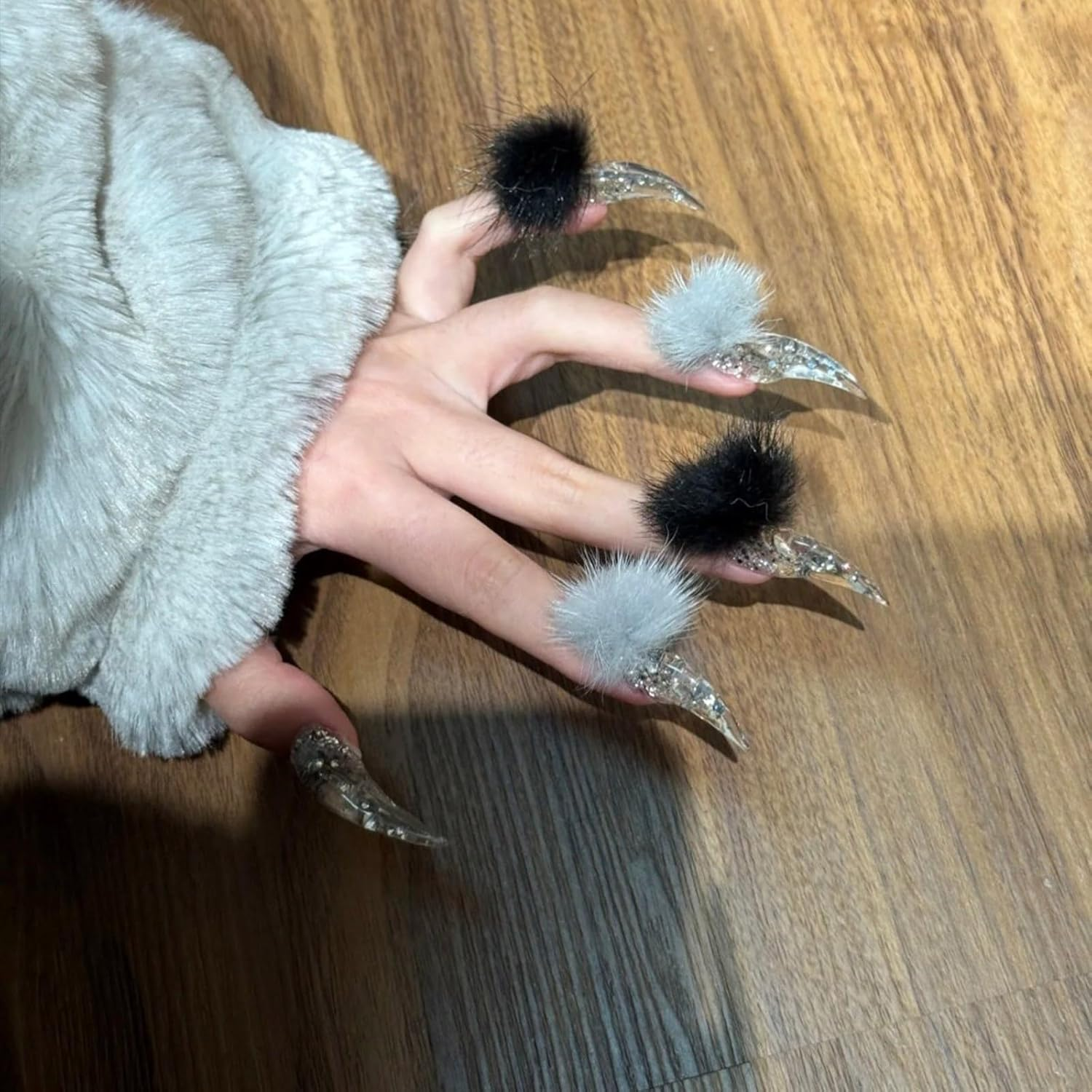 Dragon Claw Silicone Nail Mold - Precise Stamping Template for DIY Nail Art, Reusable Carving Tool for Home Salon & Professionals, Ideal for Nail Enthusiasts image number 2