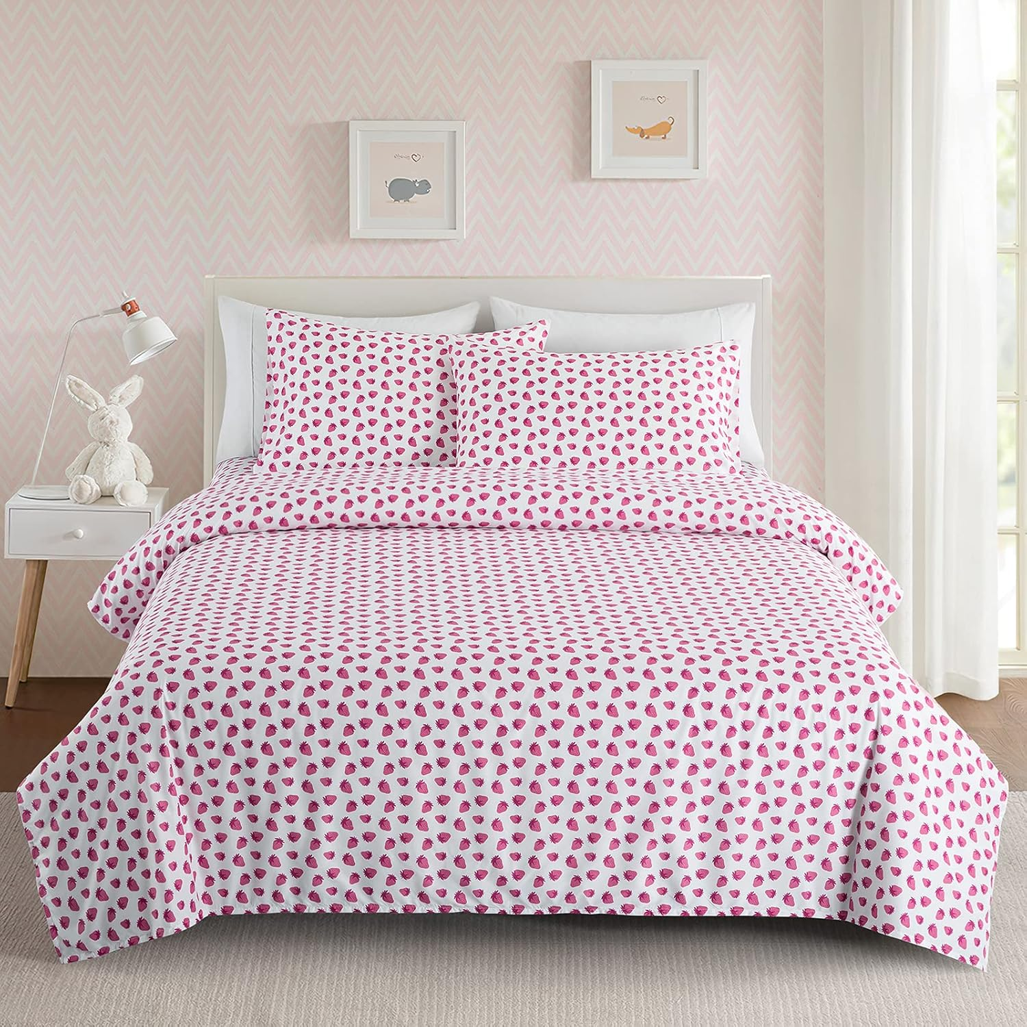 Vonty Kids Twin Sheet Set Strawberry Brushed Microfiber Bed Sheet for Boys & Girls, Ultra Soft & Easy to Wash (1 Fitted Sheet + 1 Flat Sheet + 1 Pillowcase)