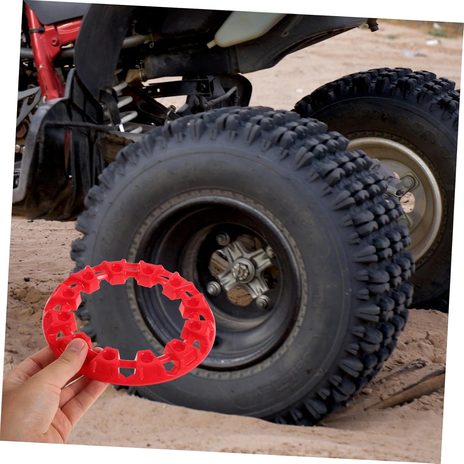 GARVALON Decorative Wheel Hub Covers for Vehicles Stylish Design Easy Installation for Car Rims Aesthetic Appeal and Preserves Wheel Integrity image number 3