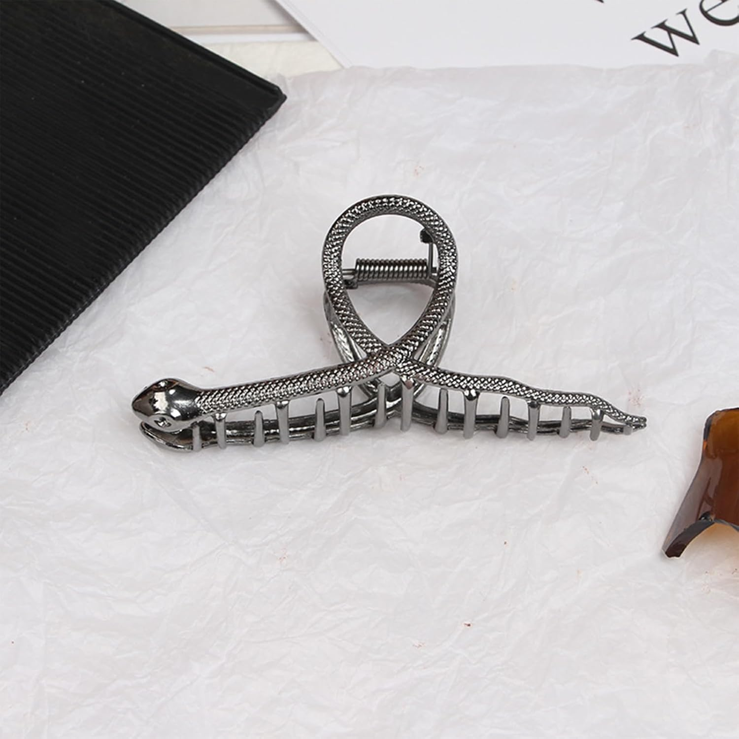 Large Snake Metal Hair Claw Clips for Thick Hair Black Shark Hair Claw Barrette Strong Hold Big Non-Slip Hair Clamps Hair Clips Fashion Styling Accessories for Women Girls - Black1 image number 2