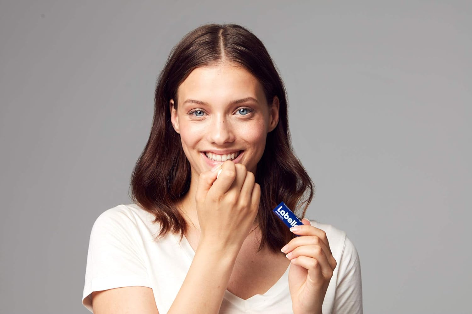 Labello Original Lip Balm in Pack of 6 (6 X 4.8 G), Lip Balm for Naturally Beautiful Lips, Lip Balm without Mineral Oils, Protects against Drying Out