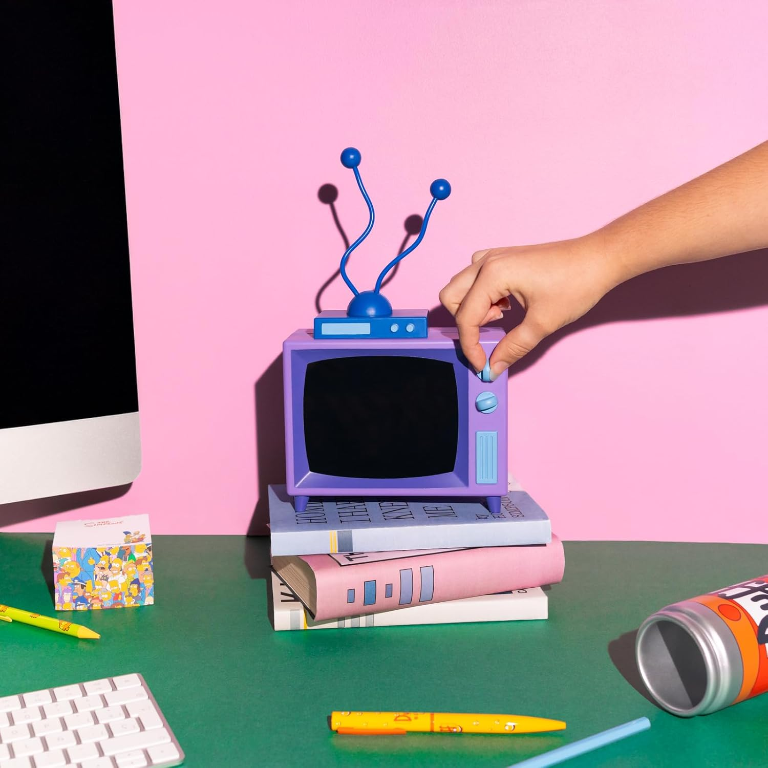 Grupo Erik Battery Lamp - the Simpsons Gifts | Desk Lamp Table, Mood Light, Gaming Light | the Simpsons Figures - TV with Bendable Antennas, Cool Room Decor image number 4