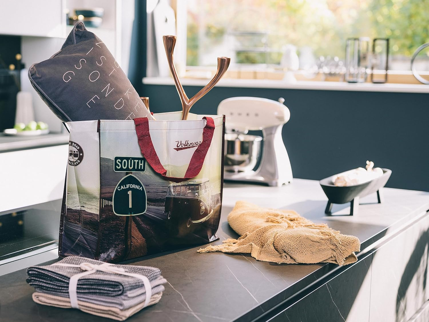 BRISA VW Collection - Volkswagen Bus T1 Camper Van Kombi 3D Model Key Ring Chain, Gift Idea/Fan Souvenir/Retro Vintage Product image number 6