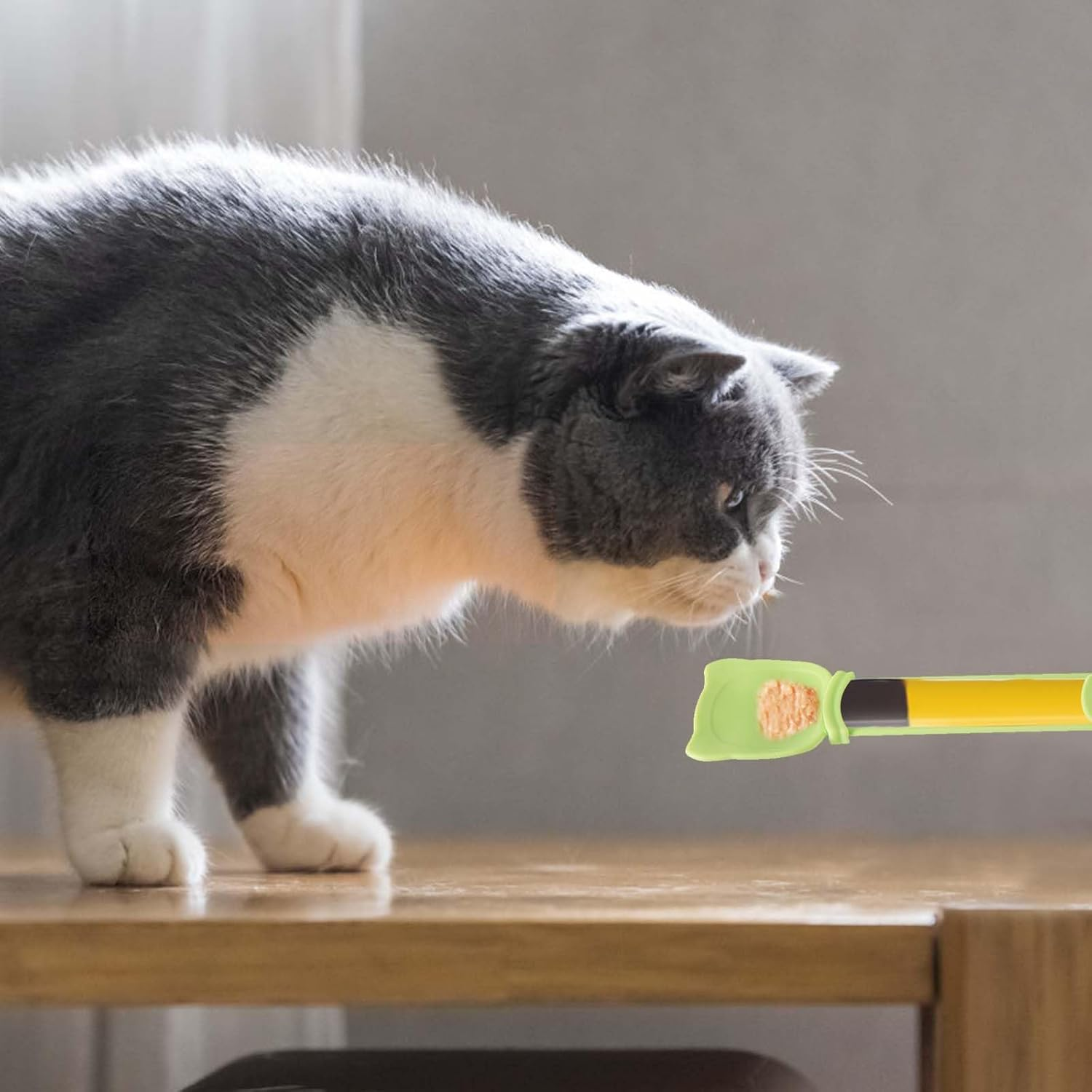 OMIPAWZ 3 Pcs Happy Cat Squeeze Treat Spoon, Strip Feeder for Lickable Treats image number 2