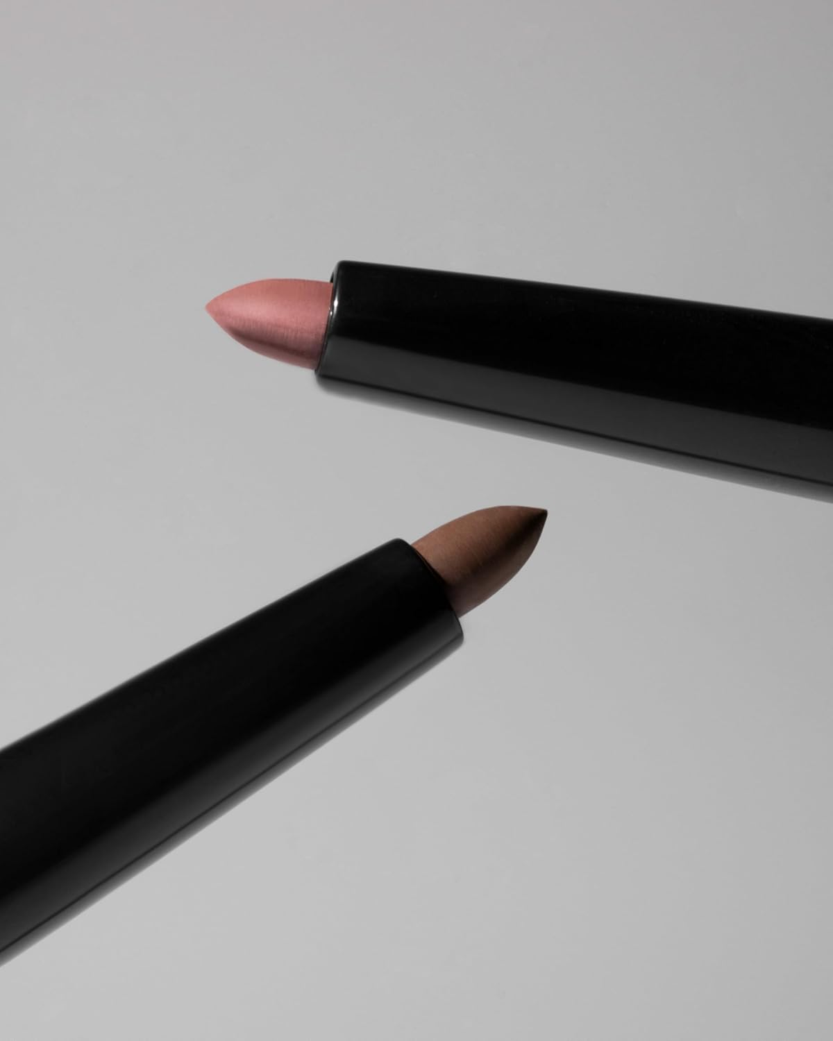 Inglot Colour Play Lipliner &ndash; Smooth Application with Rich, Vibrant Color for Perfect Lip Contour | Long-Lasting | Precise Lip Liner | Creamy Texture and Intense Pigmentation | 3 G | 356 image number 2