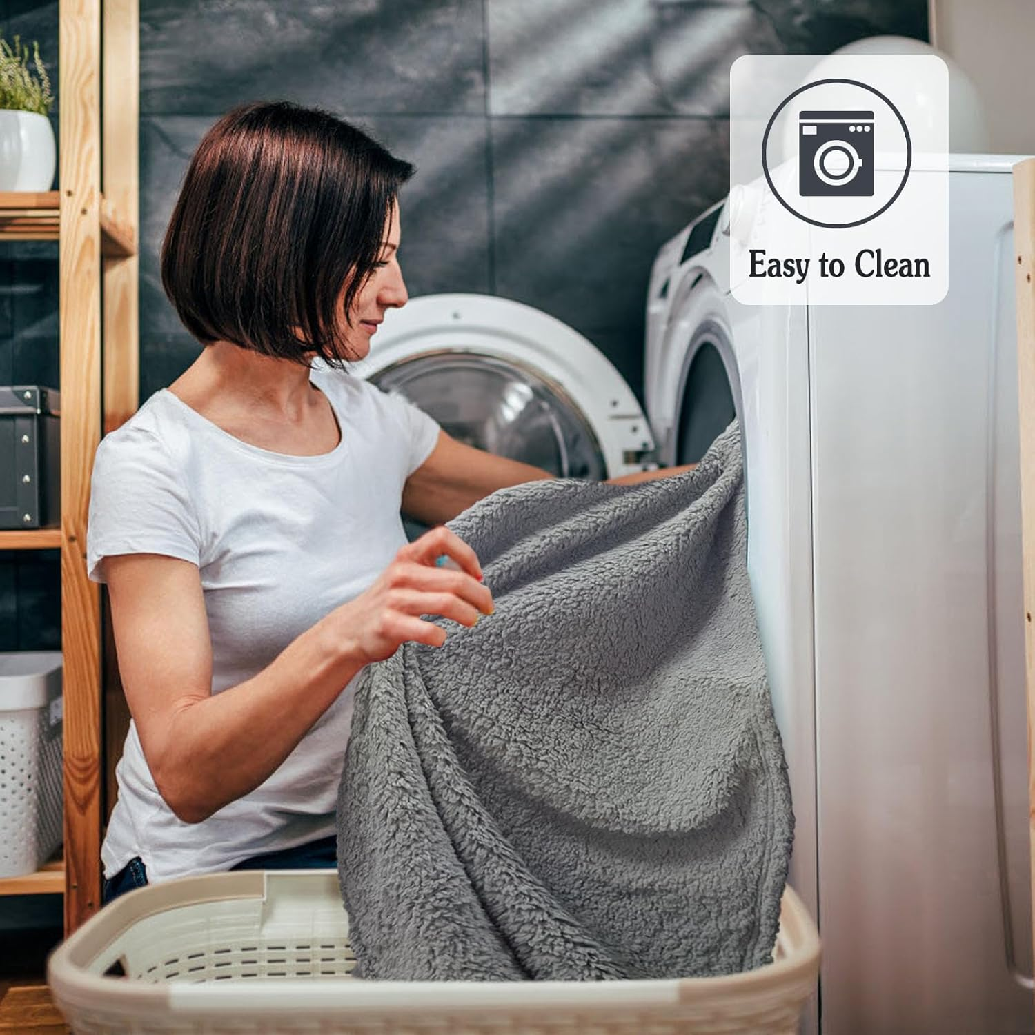 Yanmucy Dog Blanket Washable Fleece Blanket Fluffy Cat Blanket for Indoor Cats Soft Puppy Blankets Dog Blankets Large Washable Pet Blanket for Small Medium Large Dog Sofa Bed Protector (S, Grey)