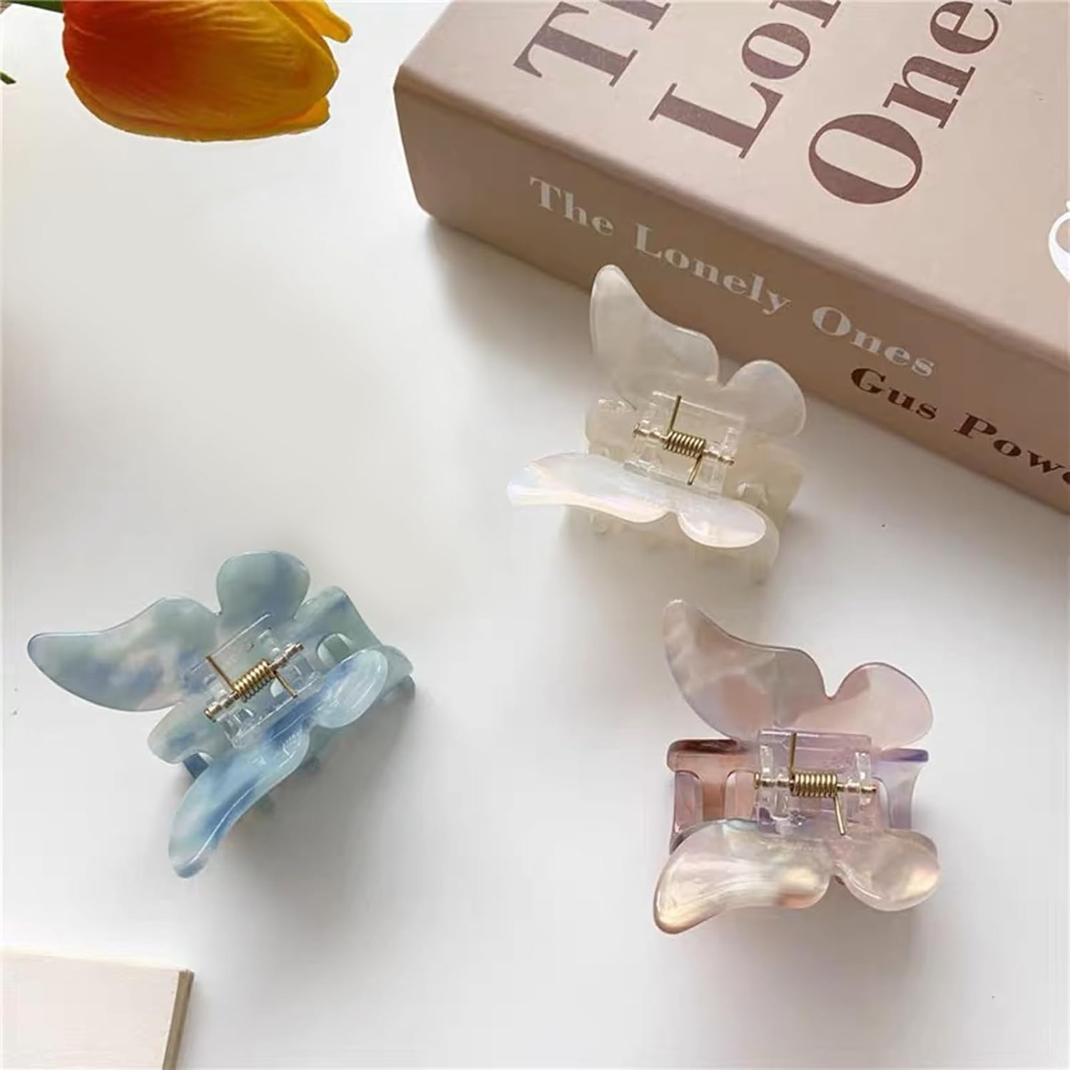 TYEQWT 3 Pieces Butterfly Hair Clips in Acetate, Cute Hair Clips, Non-Slip Medium Hair Clips, Butterfly Hair Accessories for Women and Girls image number 1