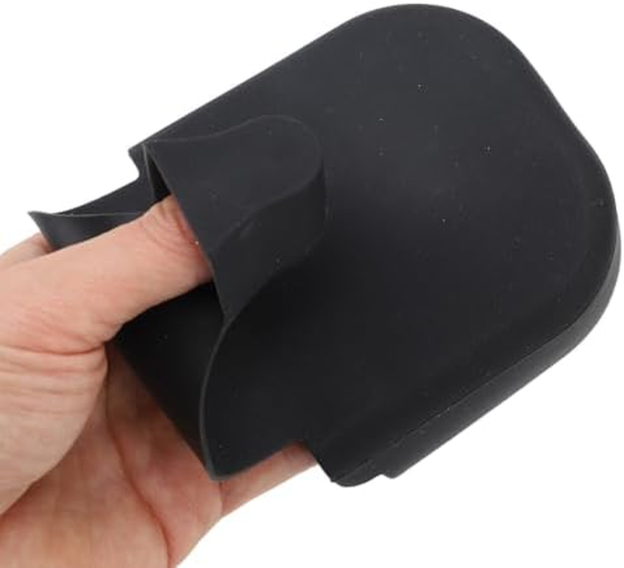 Gernie Black Reusable Silicone Fuel Glove with Magnetic Attachment, One Size, Protects Hands from Filthy Gas Pump Handles and Keypads image number 4