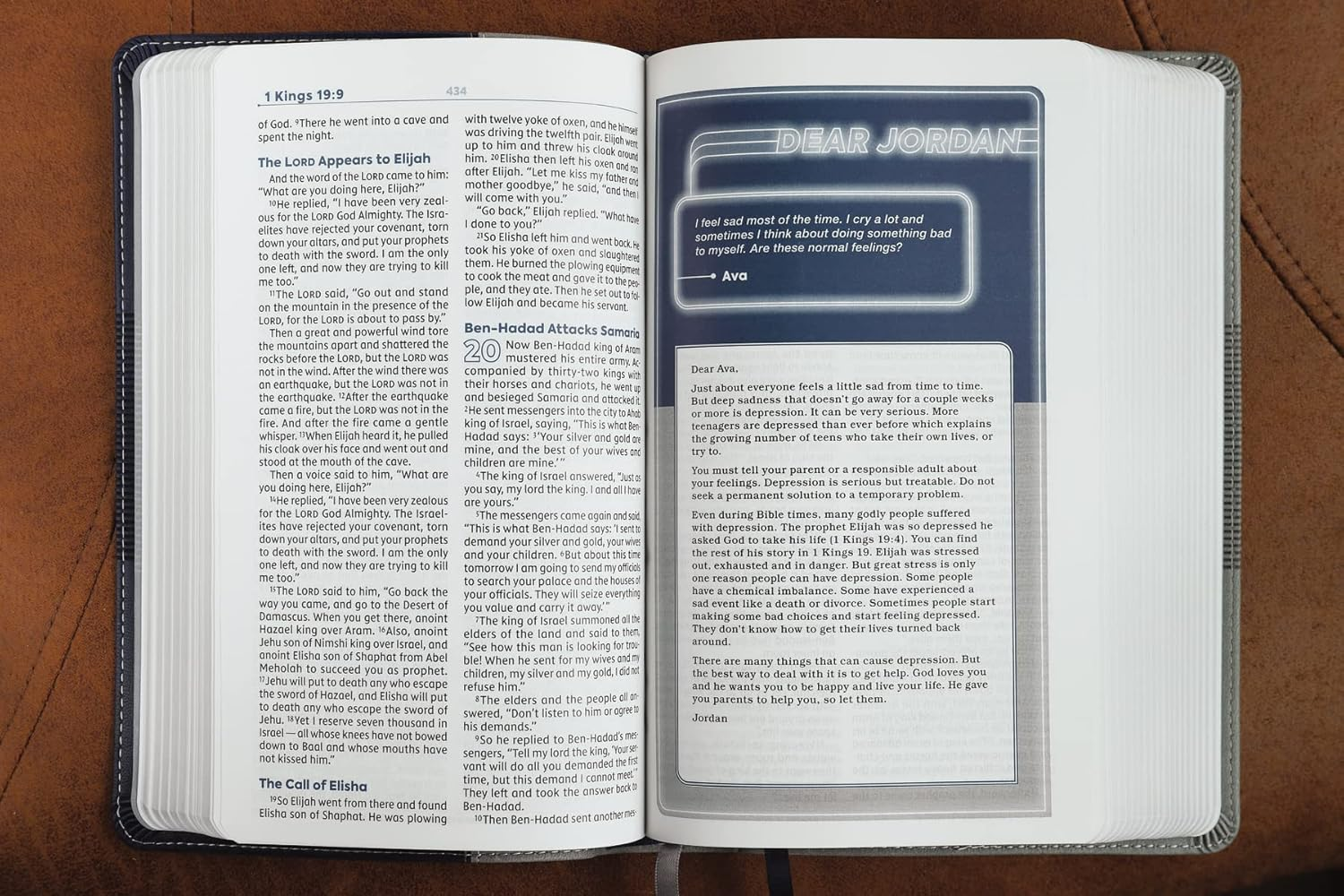 NIV Teen Study Bible Comfort Print [Blue] image number 2