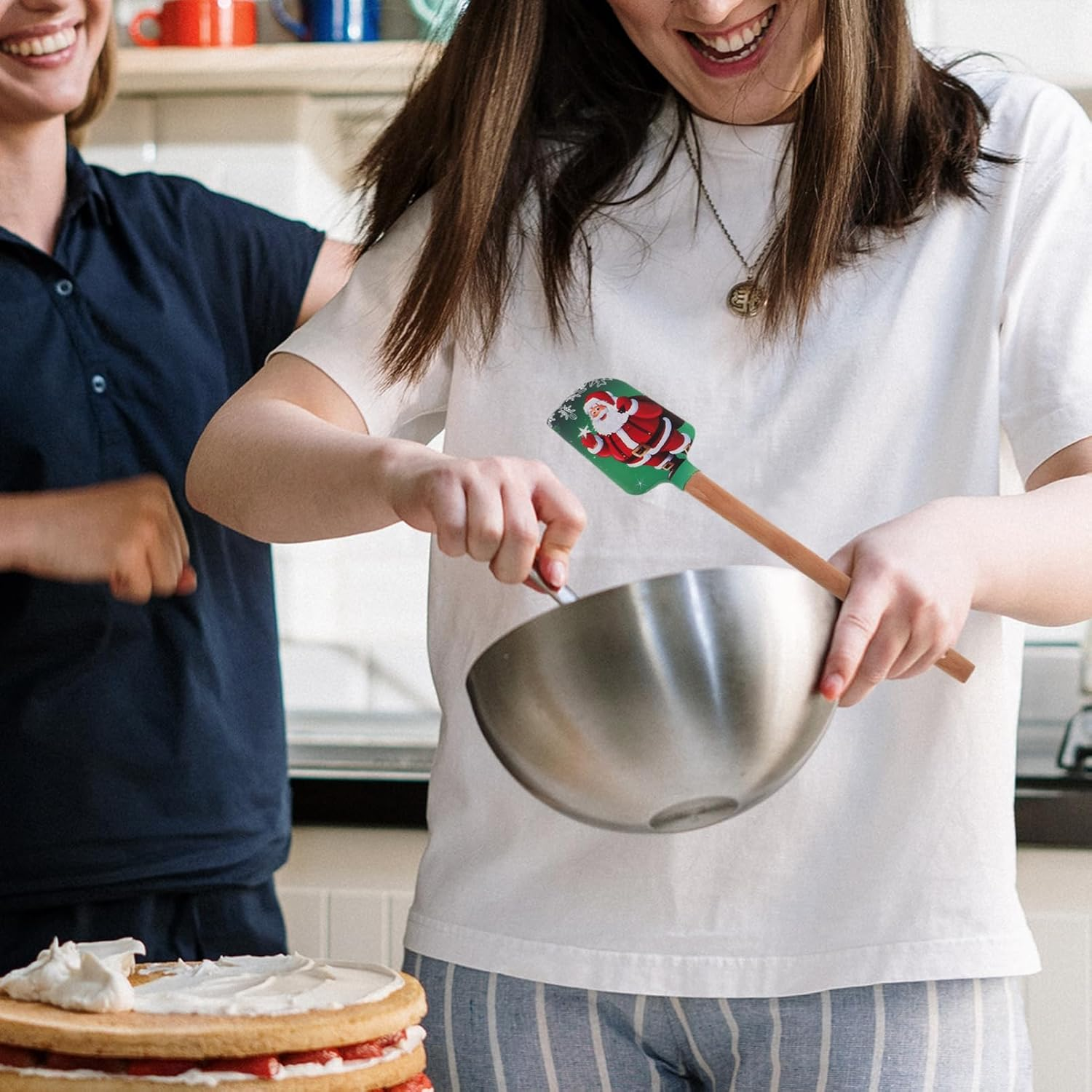 Veemoon 4Pcs Christmas Silicone Spatula Baking Utensils for Cake Decorating and Jar Scraping image number 5