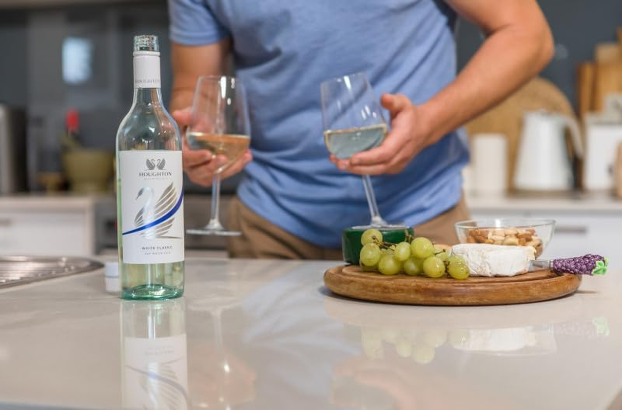 Houghton Stripe Classic White (1 X 750Ml) (Pack of 2) image number 4