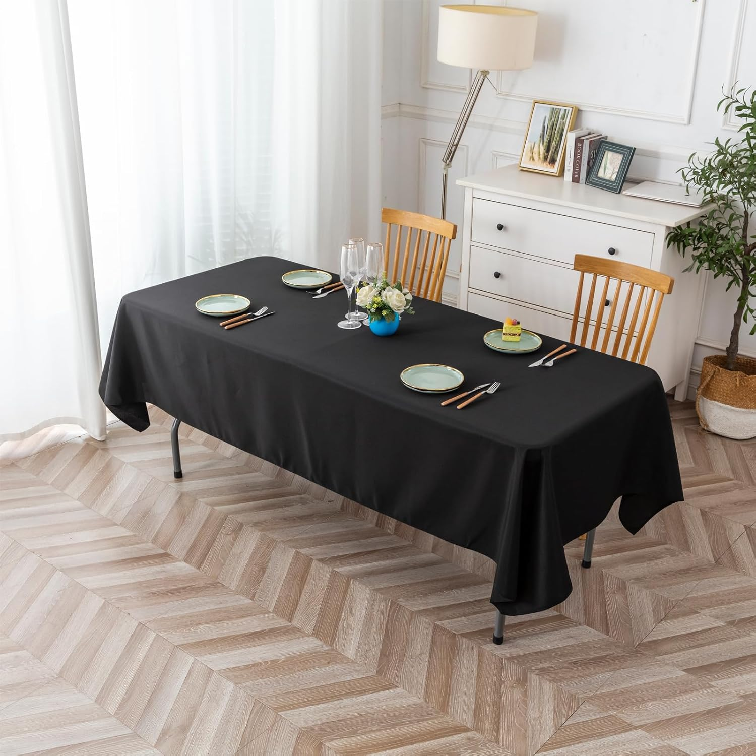 4 Pack Tablecloths for Rectangle Tables, 150 X 300 CM -Reusable and Washable Table Clothes, Polyester Fabric Table Covers for Wedding, Party, Banquet (4, Black)