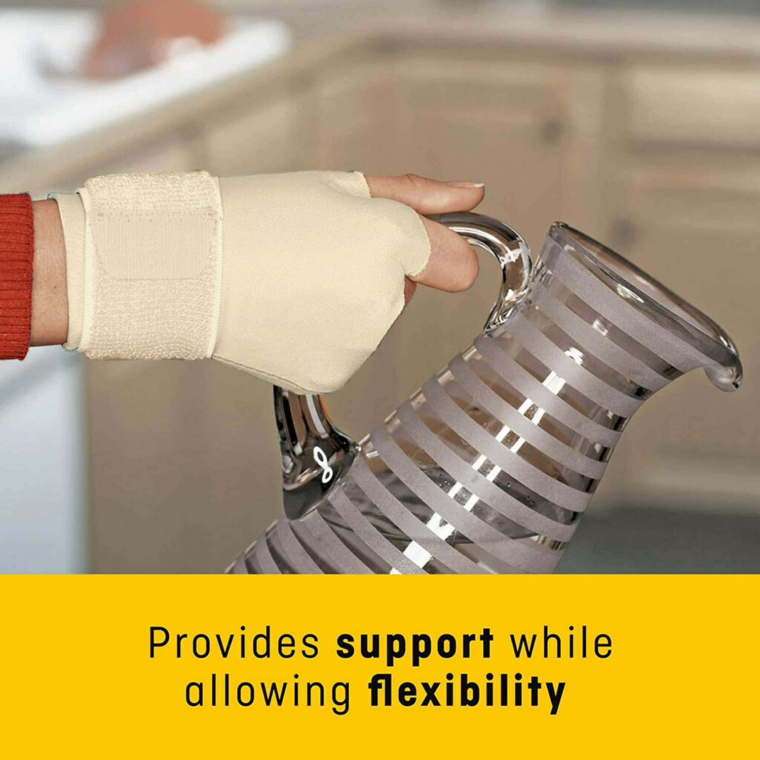 Futuro Energizing Support Glove Small / Medium 09183EN image number 3